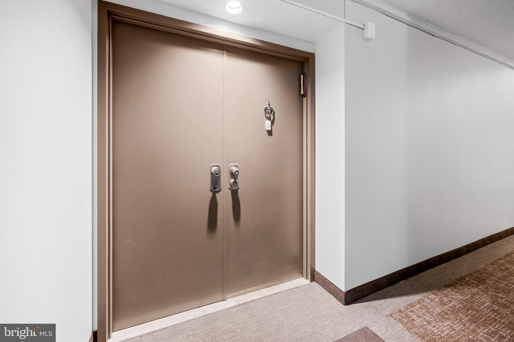 WINTHROP HOUSE - Residential