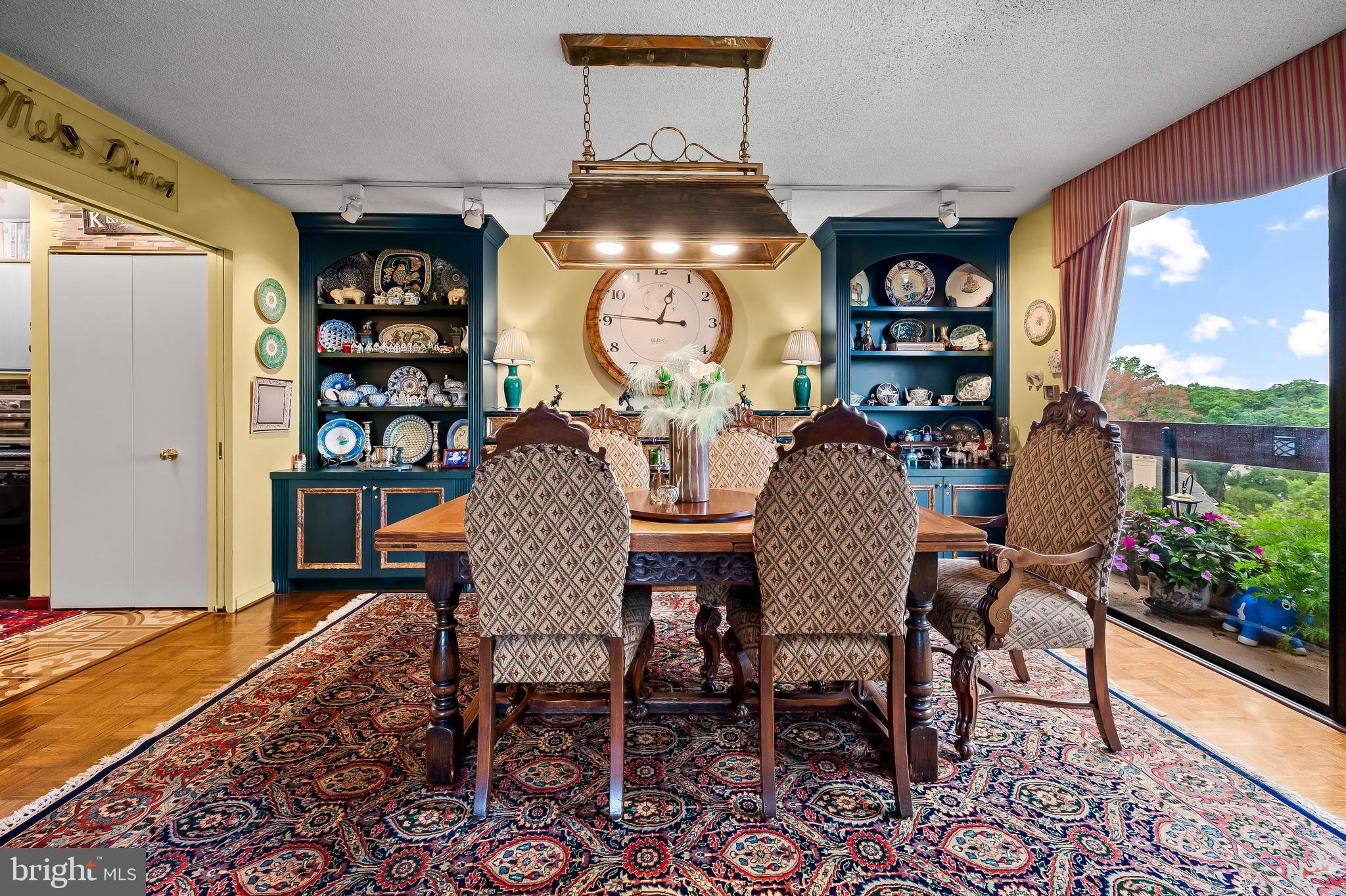 WINTHROP HOUSE - Residential