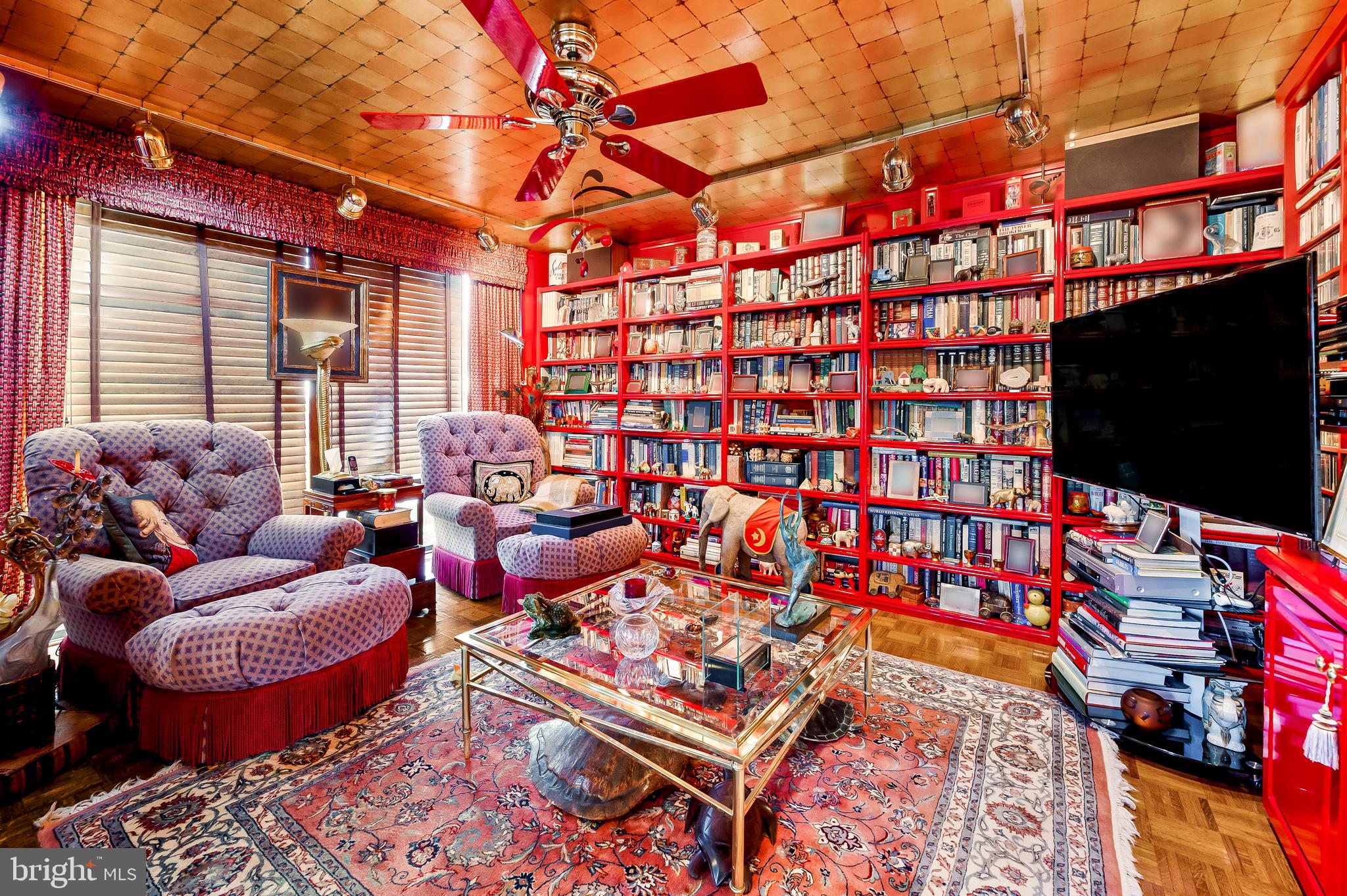 WINTHROP HOUSE - Residential