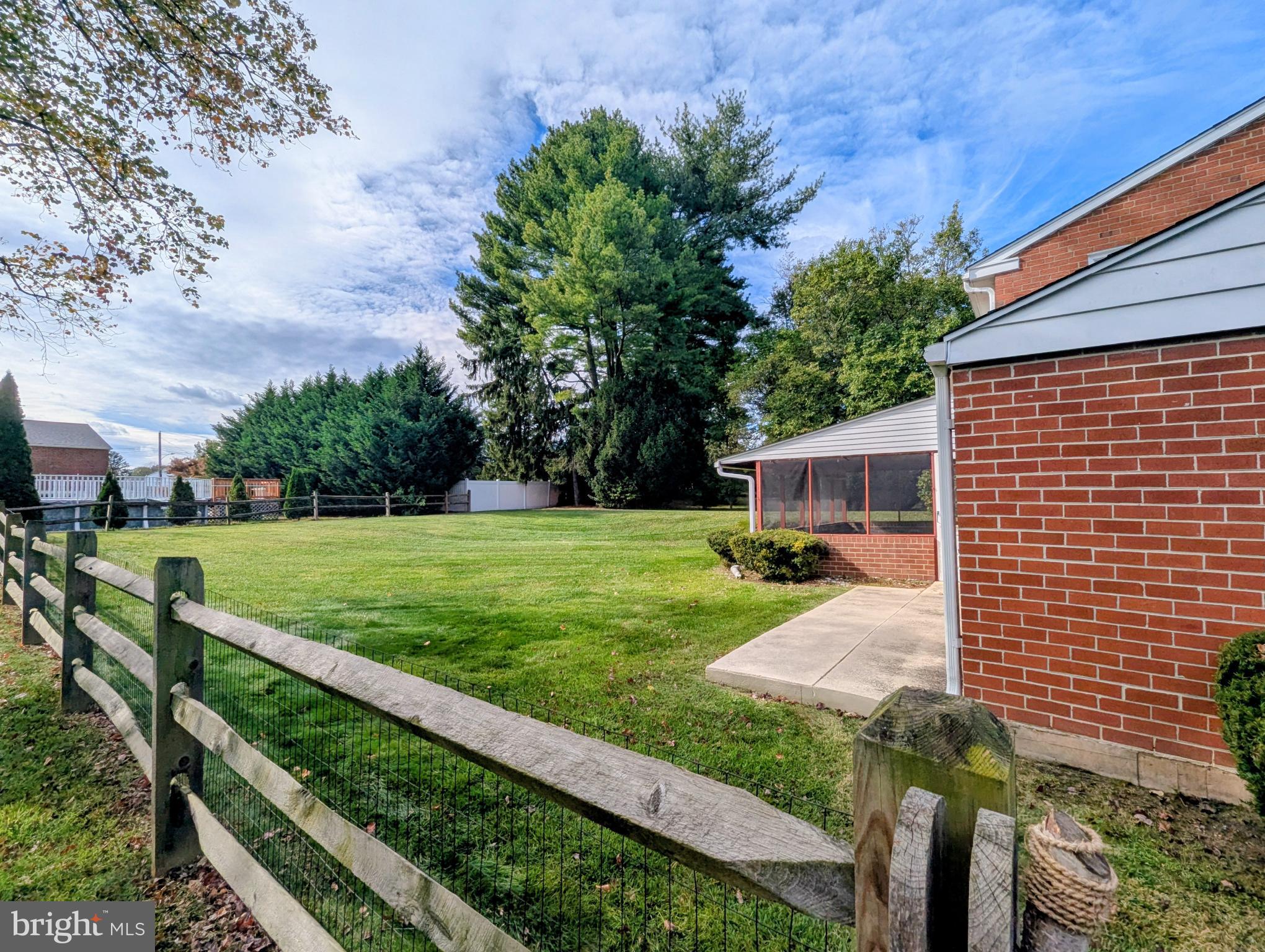 DUTTON MILL - Residential