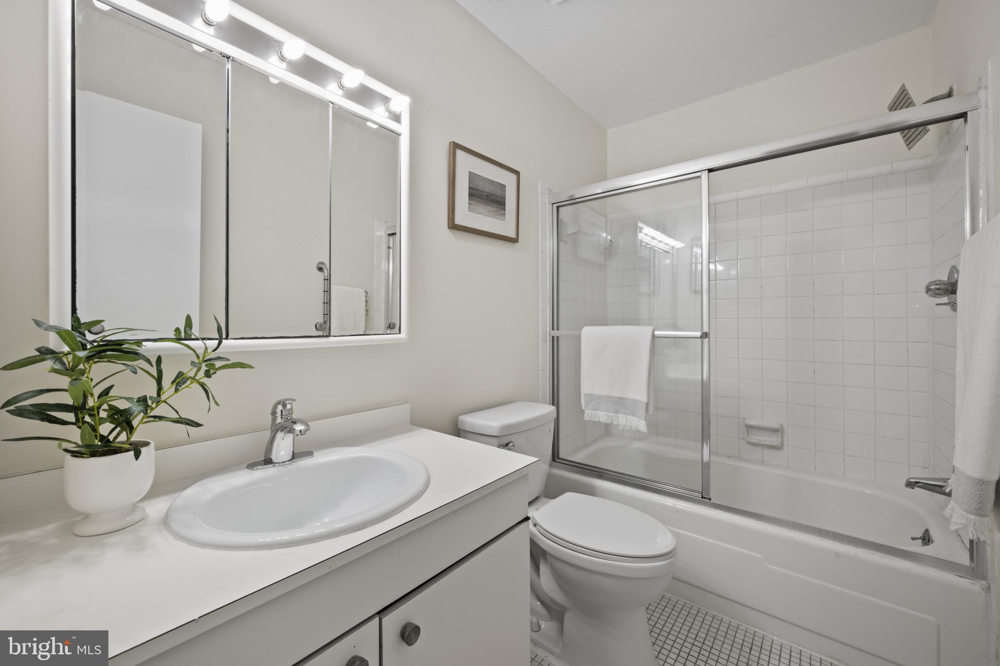 COPPER HILL - Residential