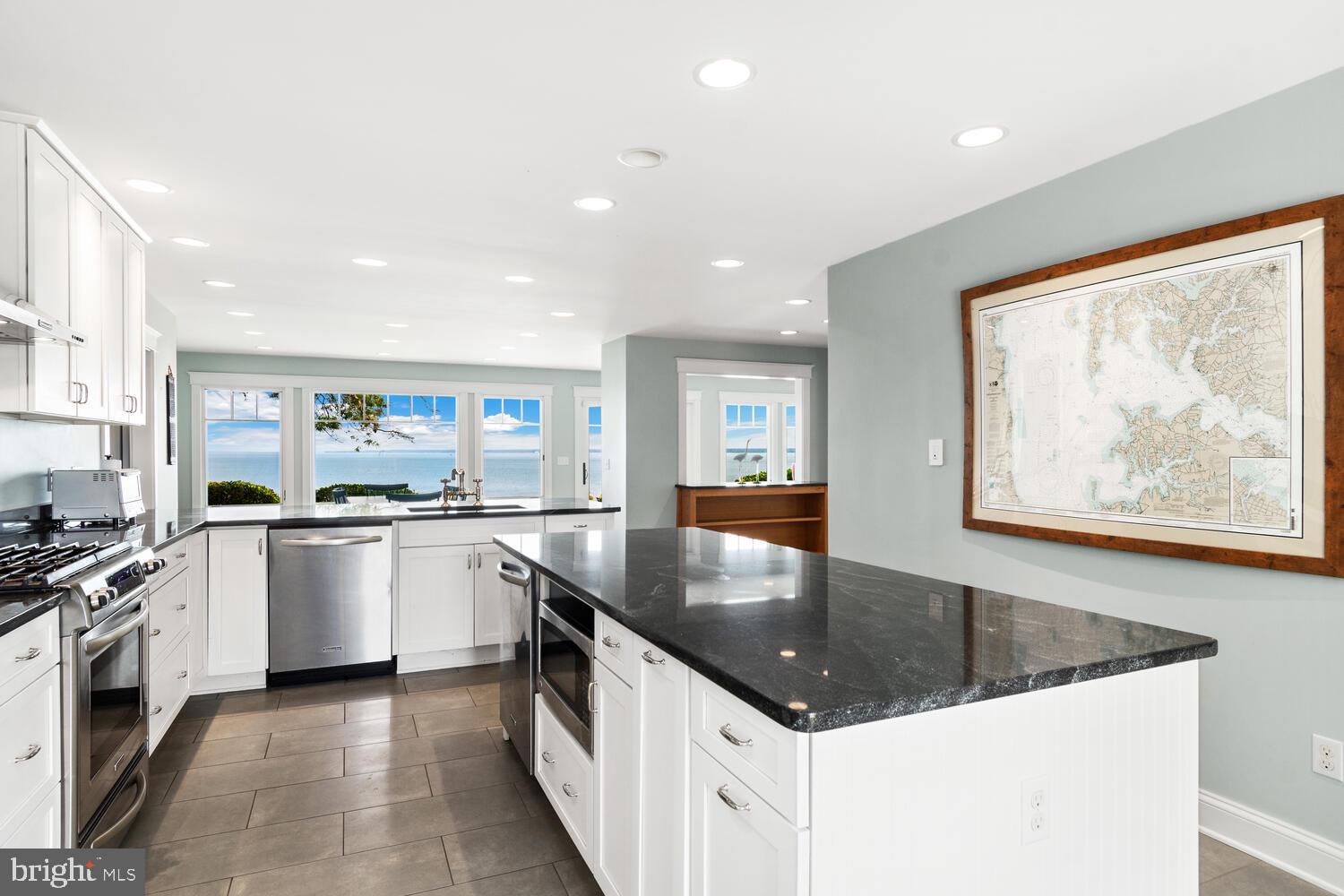 ALGONQUIN - Residential