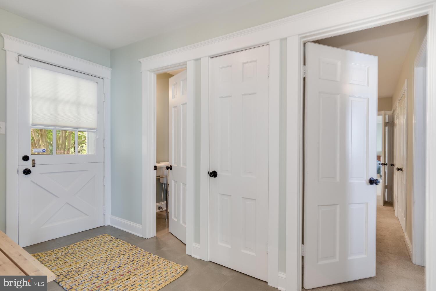 ALGONQUIN - Residential