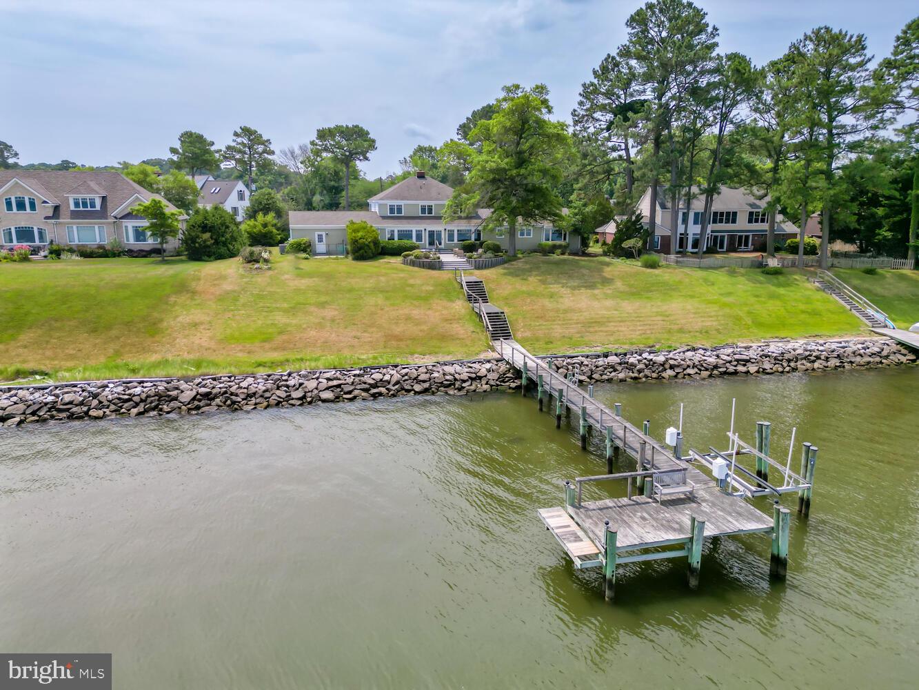 ALGONQUIN - Residential