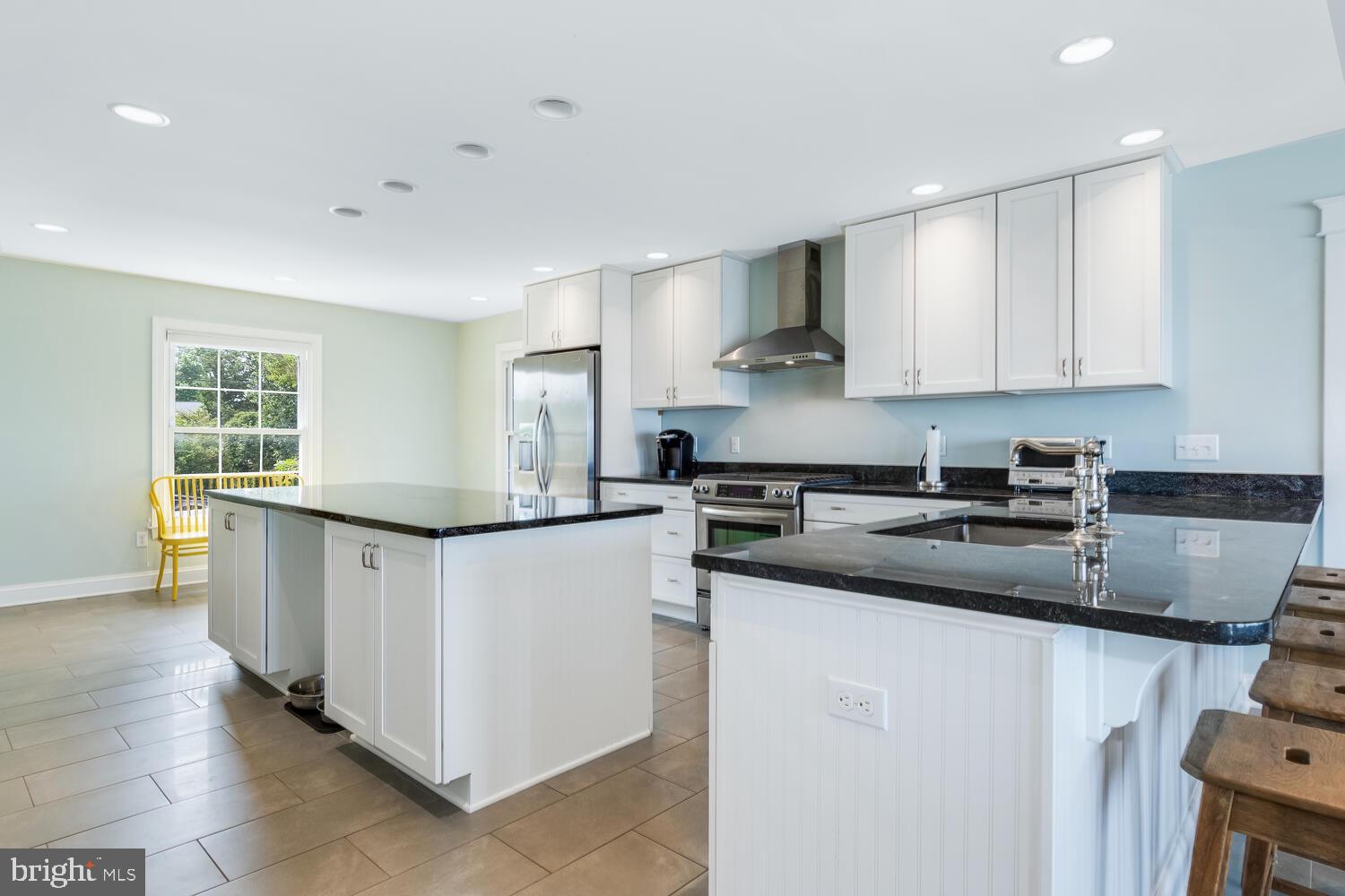 ALGONQUIN - Residential