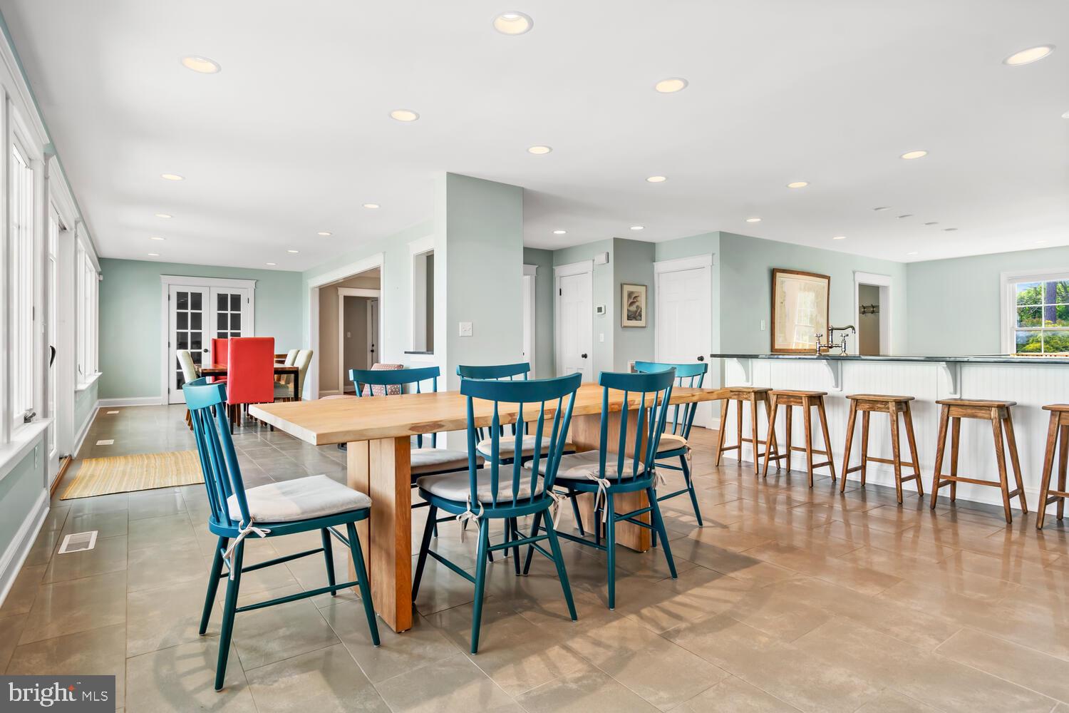 ALGONQUIN - Residential