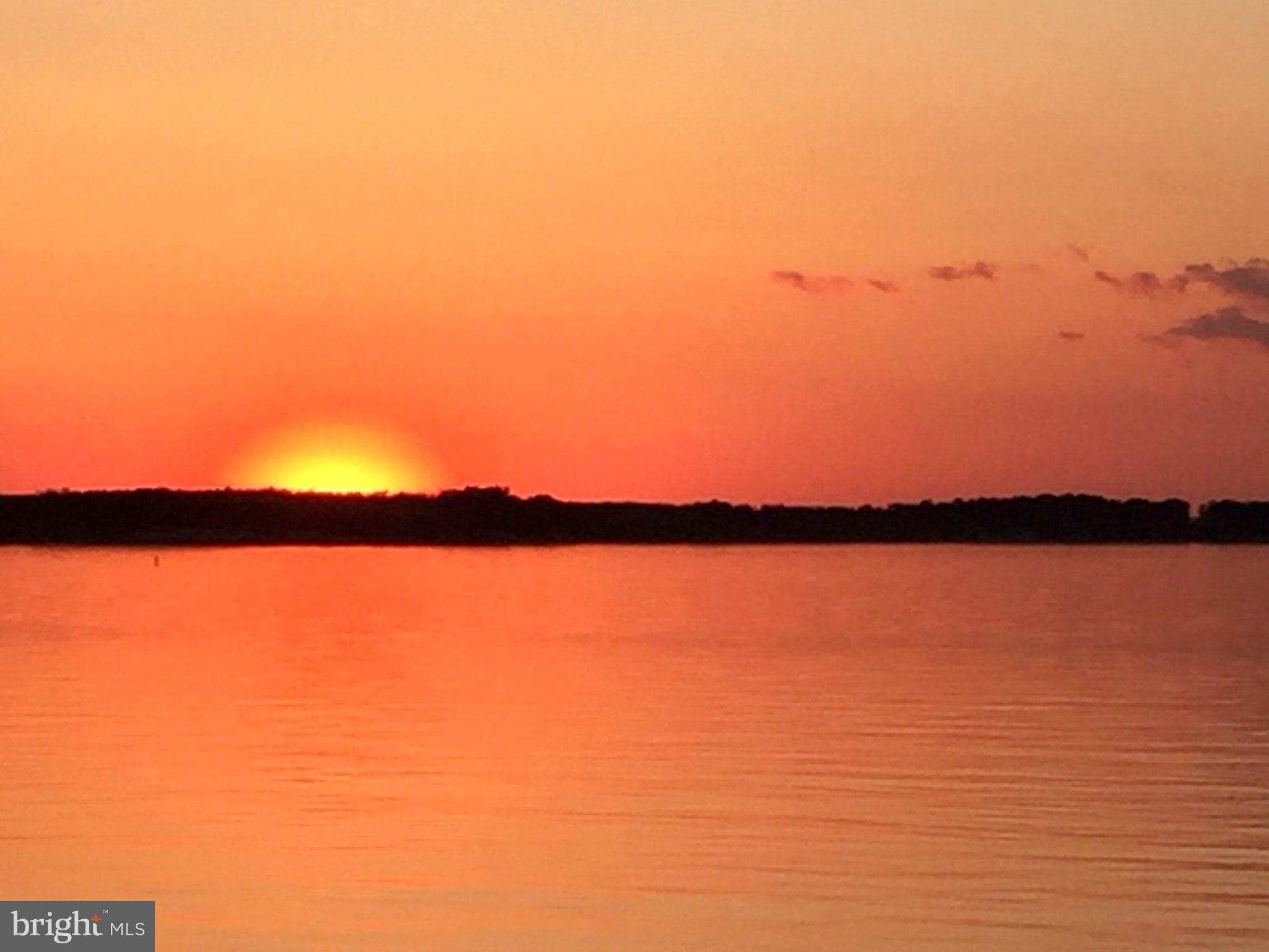 ALGONQUIN - Residential