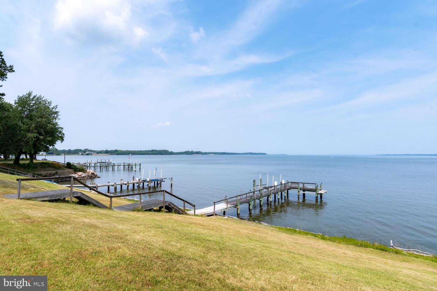 ALGONQUIN - Residential