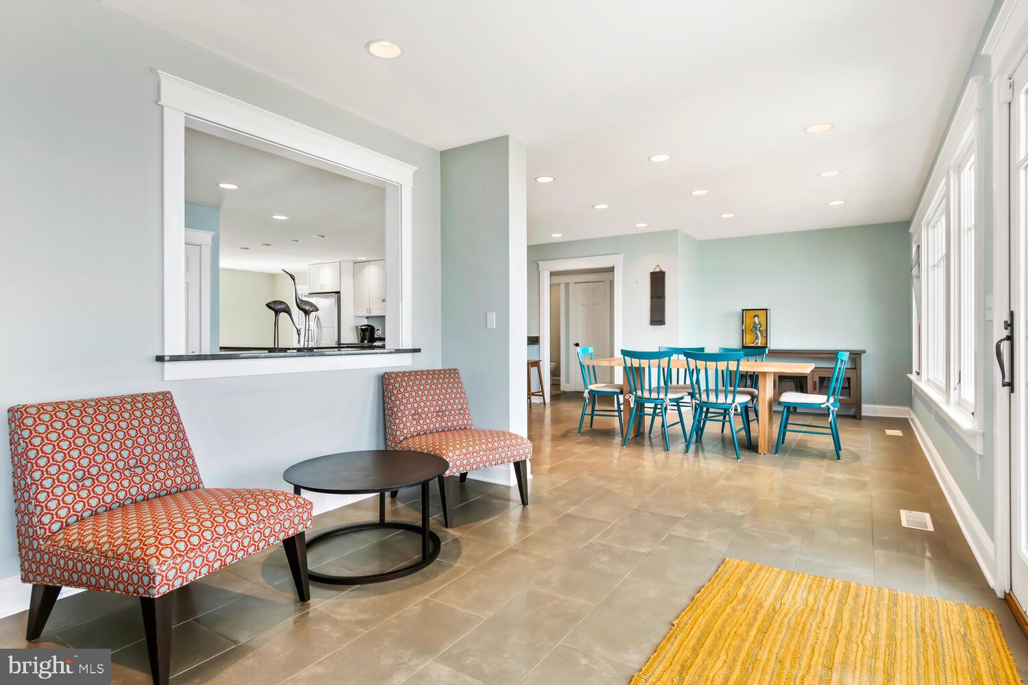 ALGONQUIN - Residential