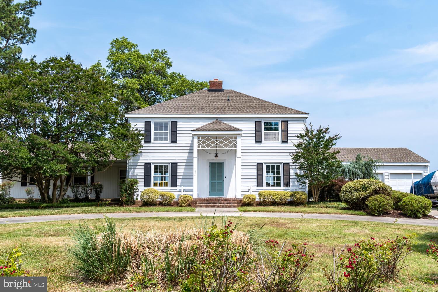 ALGONQUIN - Residential