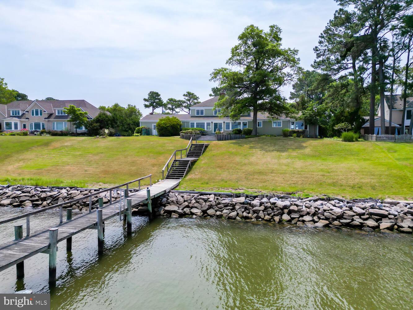 ALGONQUIN - Residential