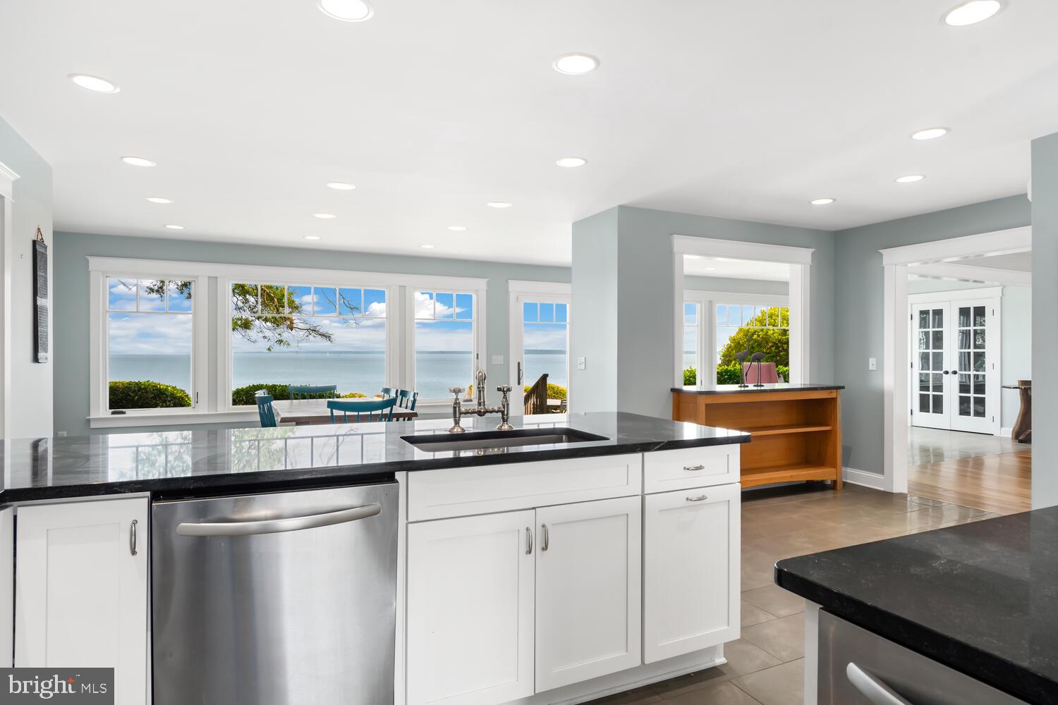 ALGONQUIN - Residential