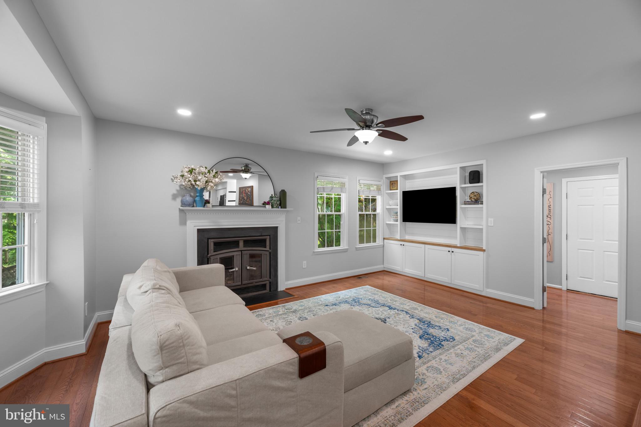 HICKORY RIDGE - Residential