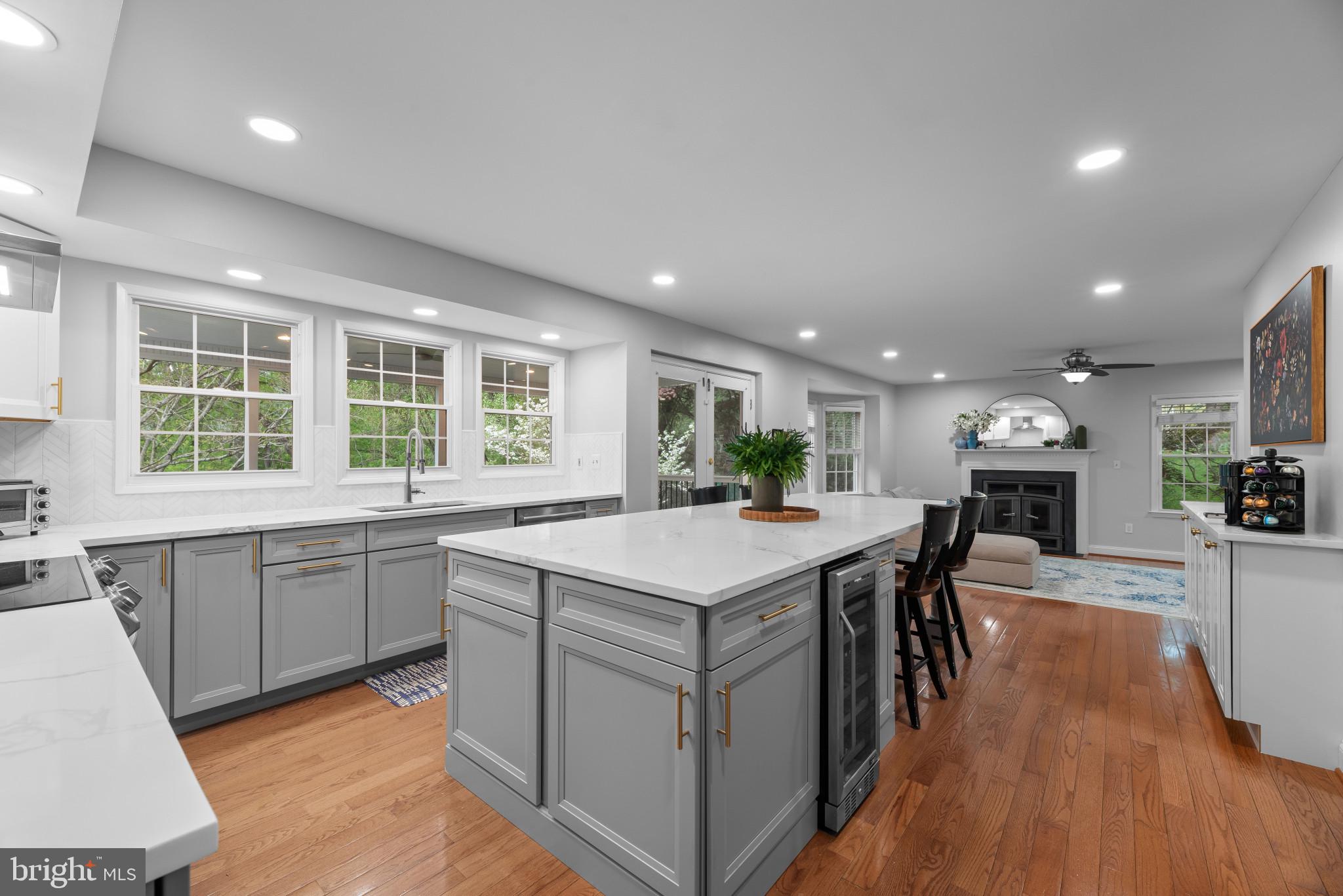 HICKORY RIDGE - Residential