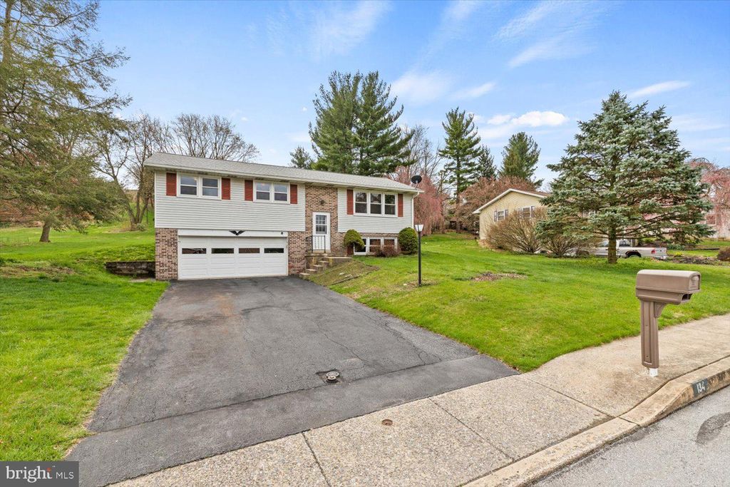 Photo of 134 Bomberger Road, Akron, PA 17501 (MLS # PALA2048398)