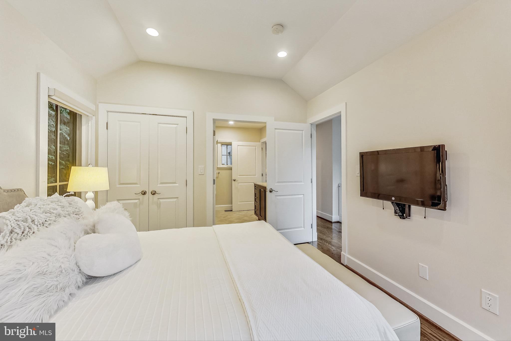 POTOMAC HILLS - Residential