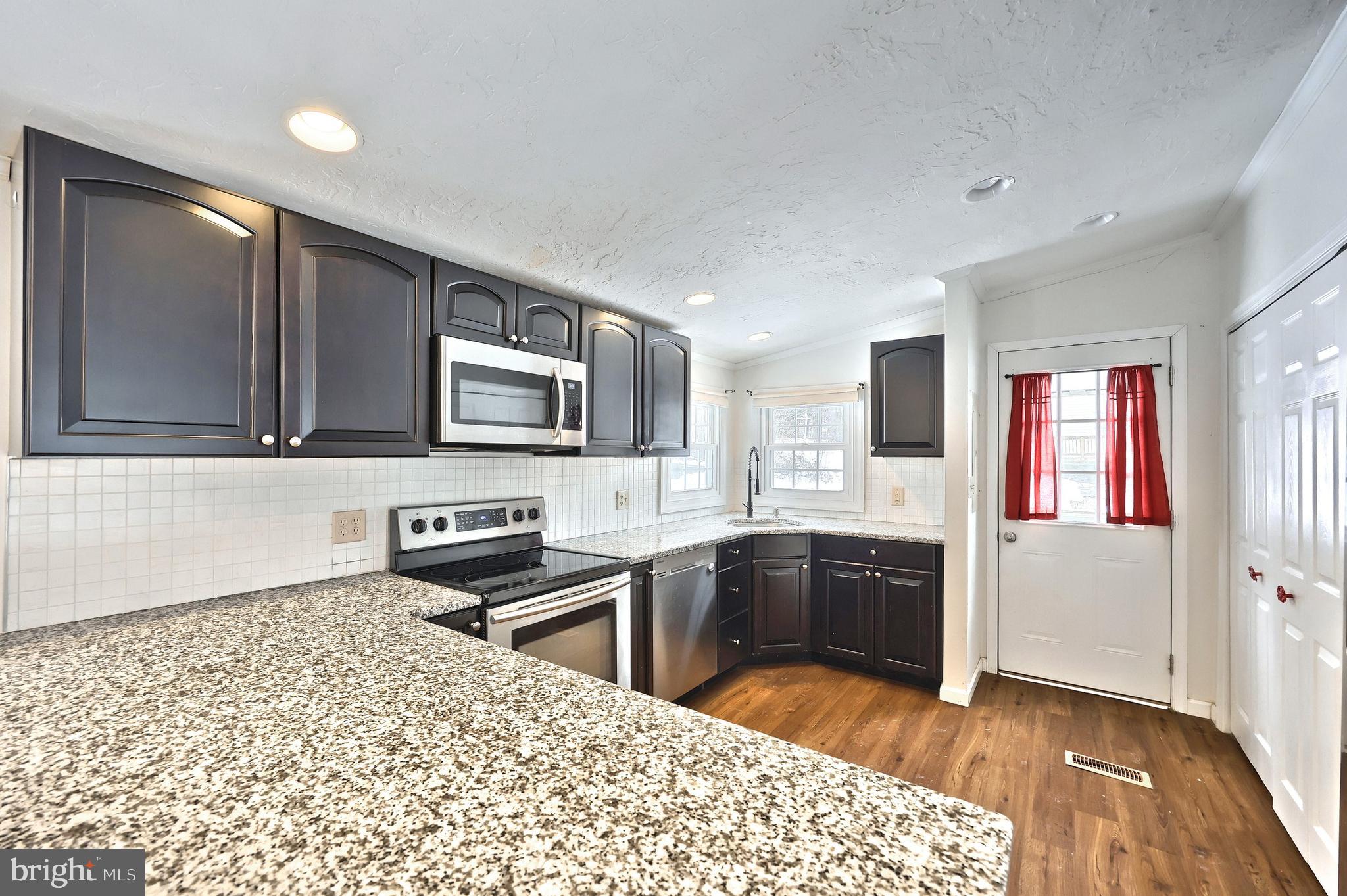 DELTA TRAILS - Residential