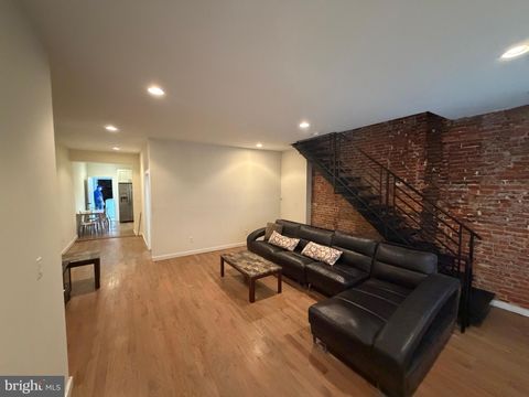 2933 E THOMPSON STREET PHILADELPHIA PA 19134