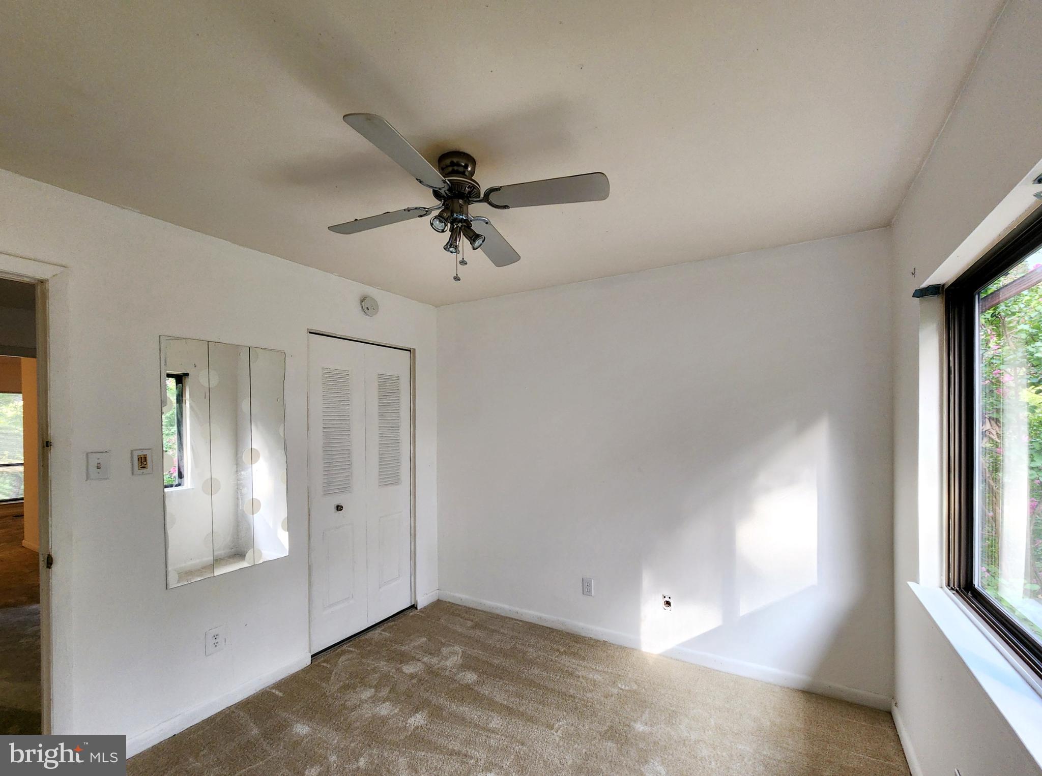 GLEN ORA - Residential