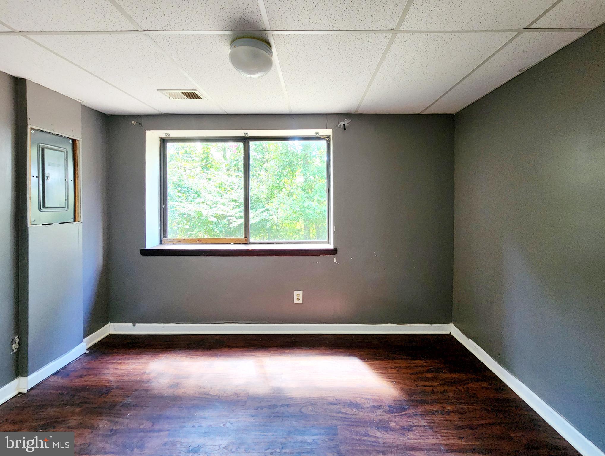 GLEN ORA - Residential