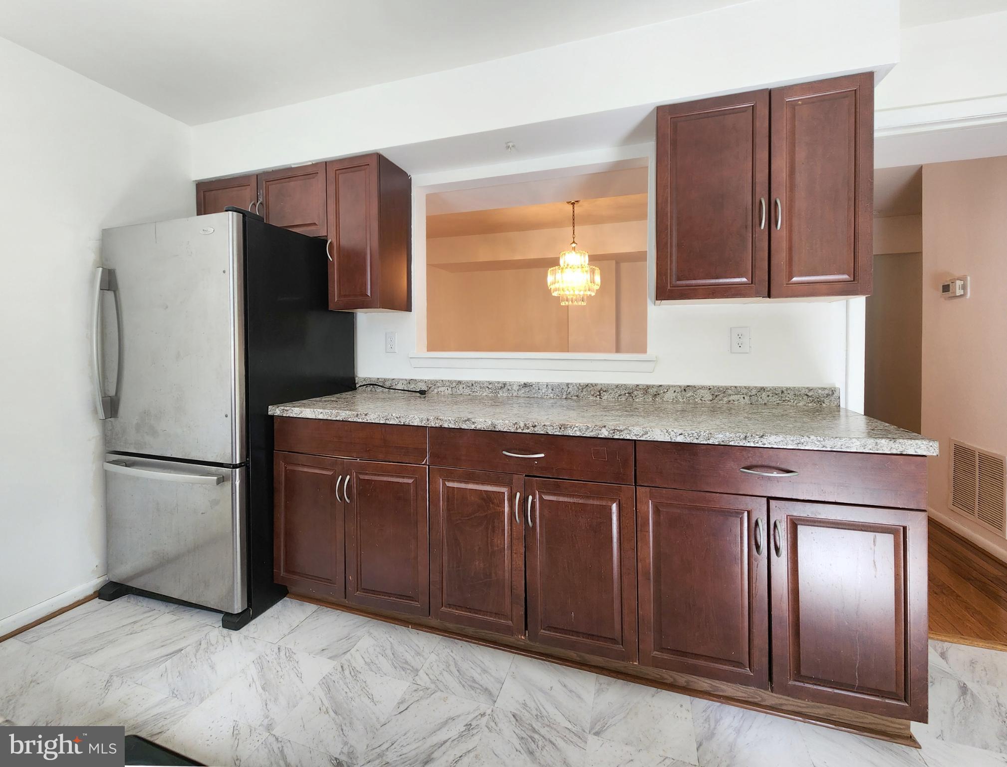 GLEN ORA - Residential