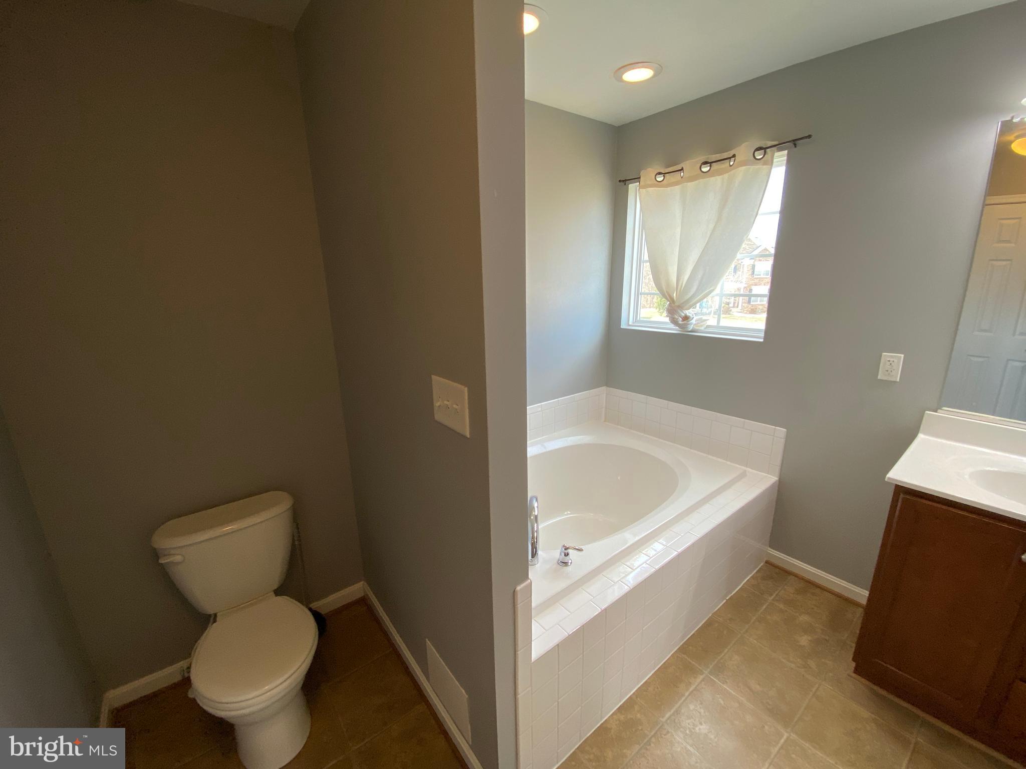 HOPYARD FARM - Residential Lease