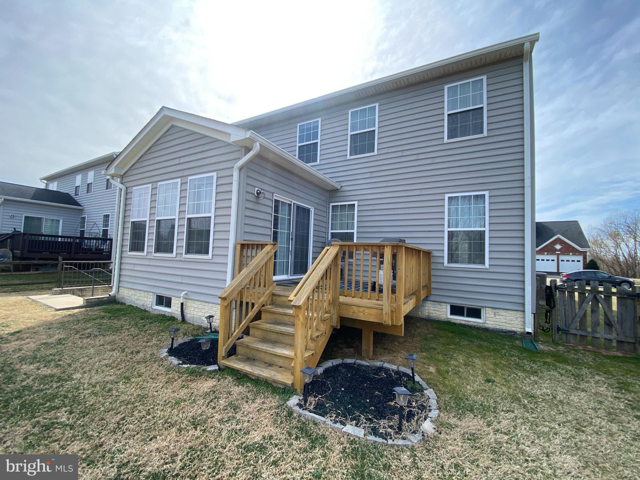 HOPYARD FARM - Residential Lease