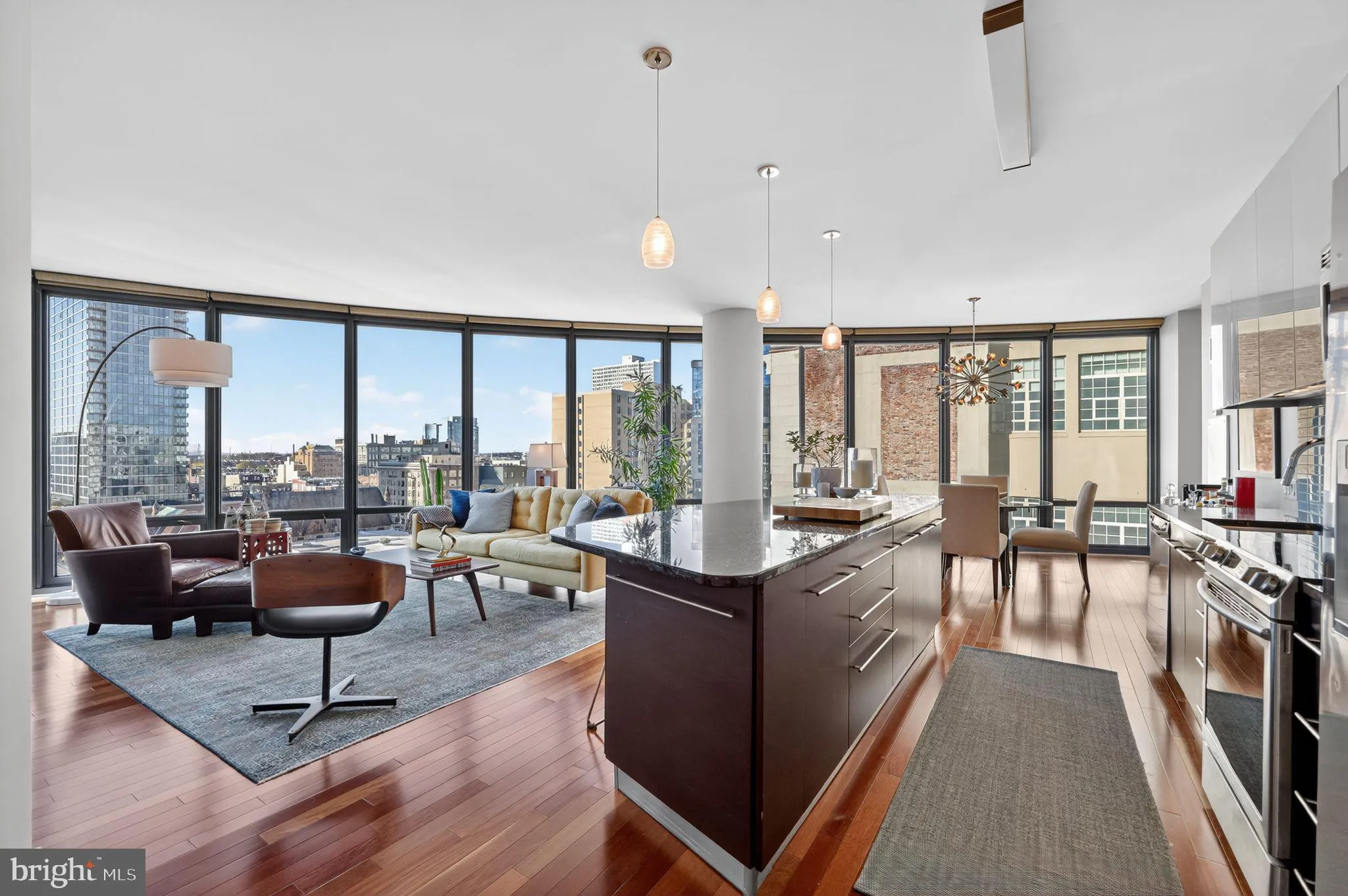 Philadelphia, Pennsylvania 19103, United States, 2 Bedrooms Bedrooms, ,2 BathroomsBathrooms,Residential,Active,234872