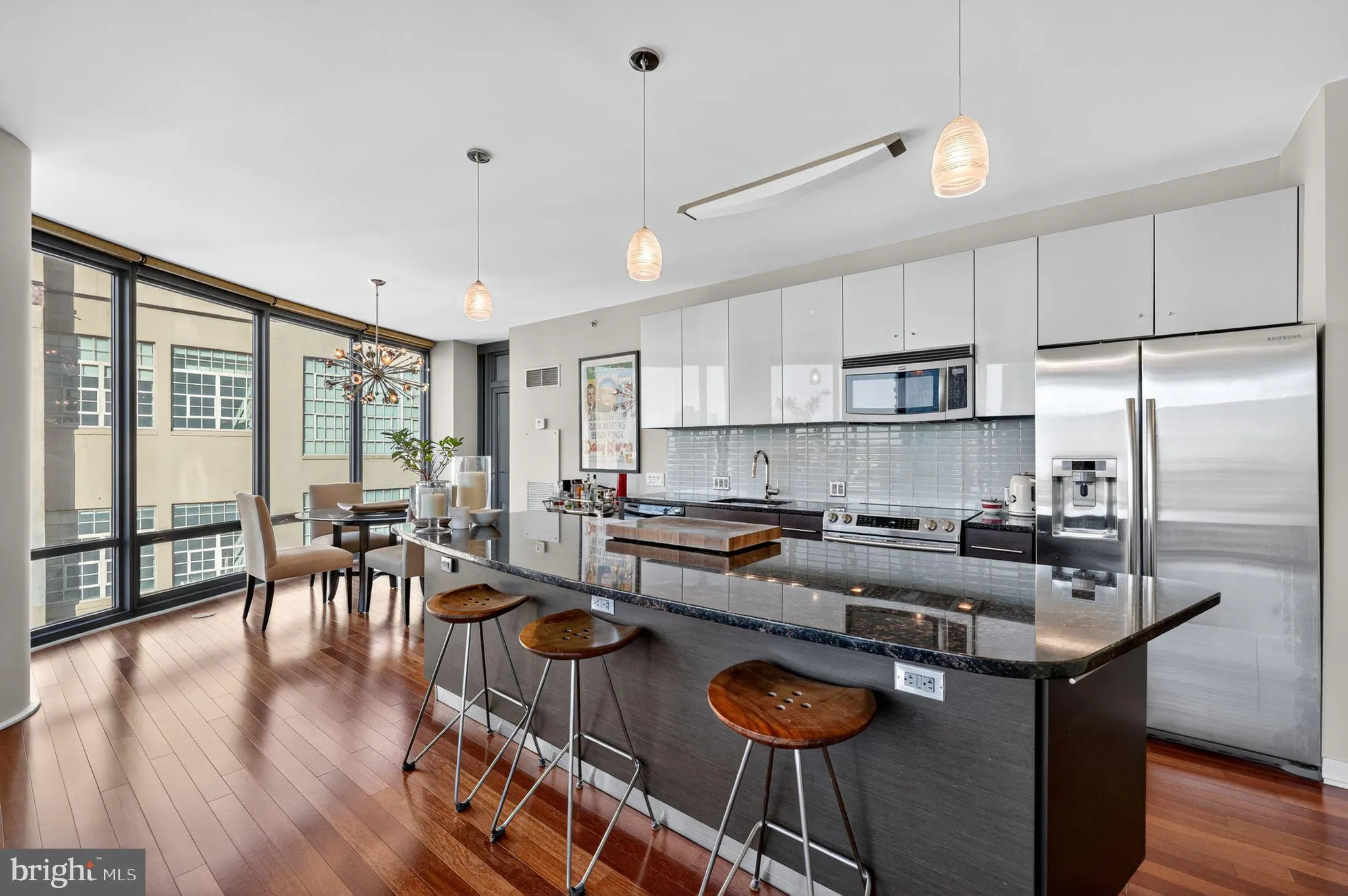 Philadelphia, Pennsylvania 19103, United States, 2 Bedrooms Bedrooms, ,2 BathroomsBathrooms,Residential,Active,234872