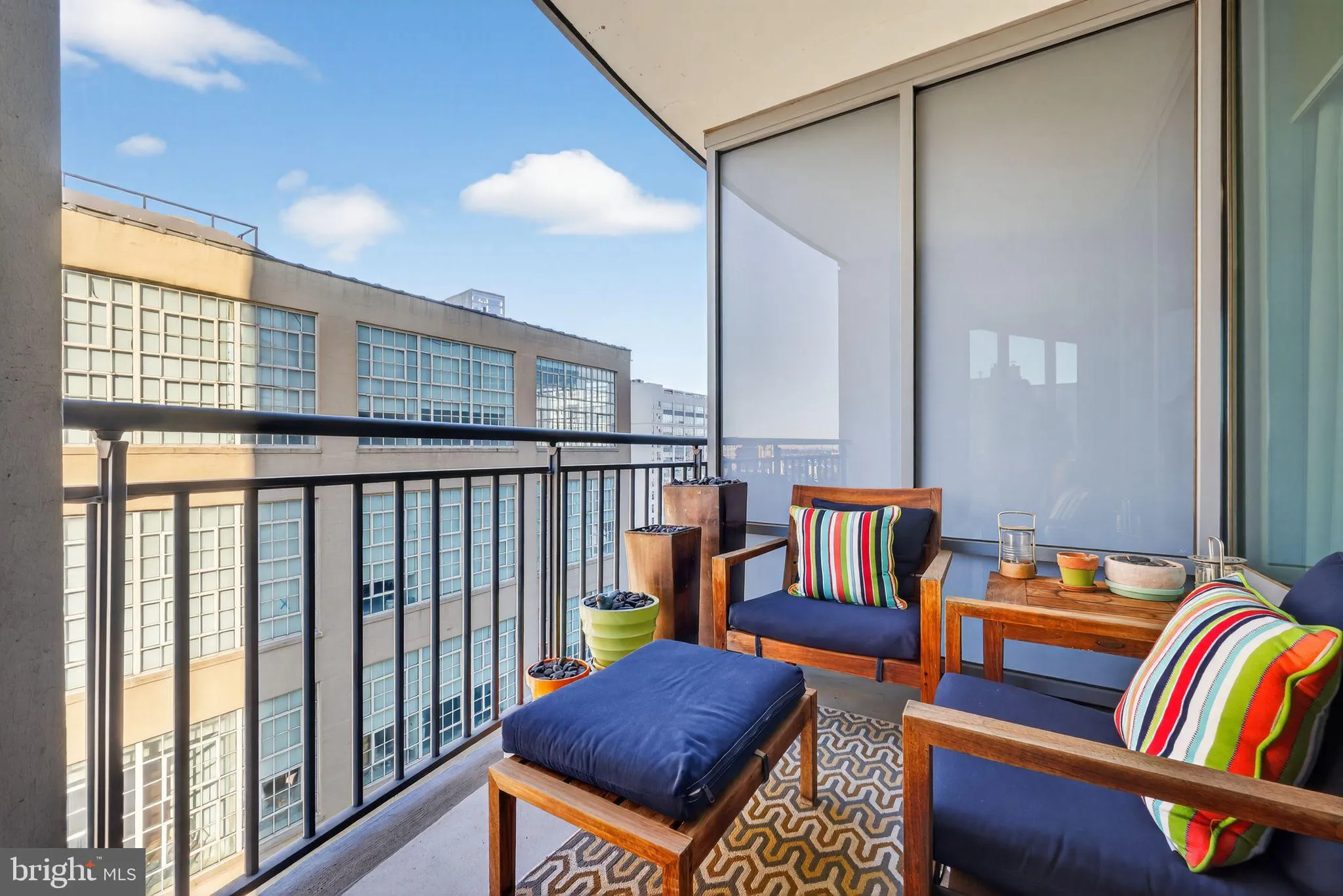 Philadelphia, Pennsylvania 19103, United States, 2 Bedrooms Bedrooms, ,2 BathroomsBathrooms,Residential,Active,234872