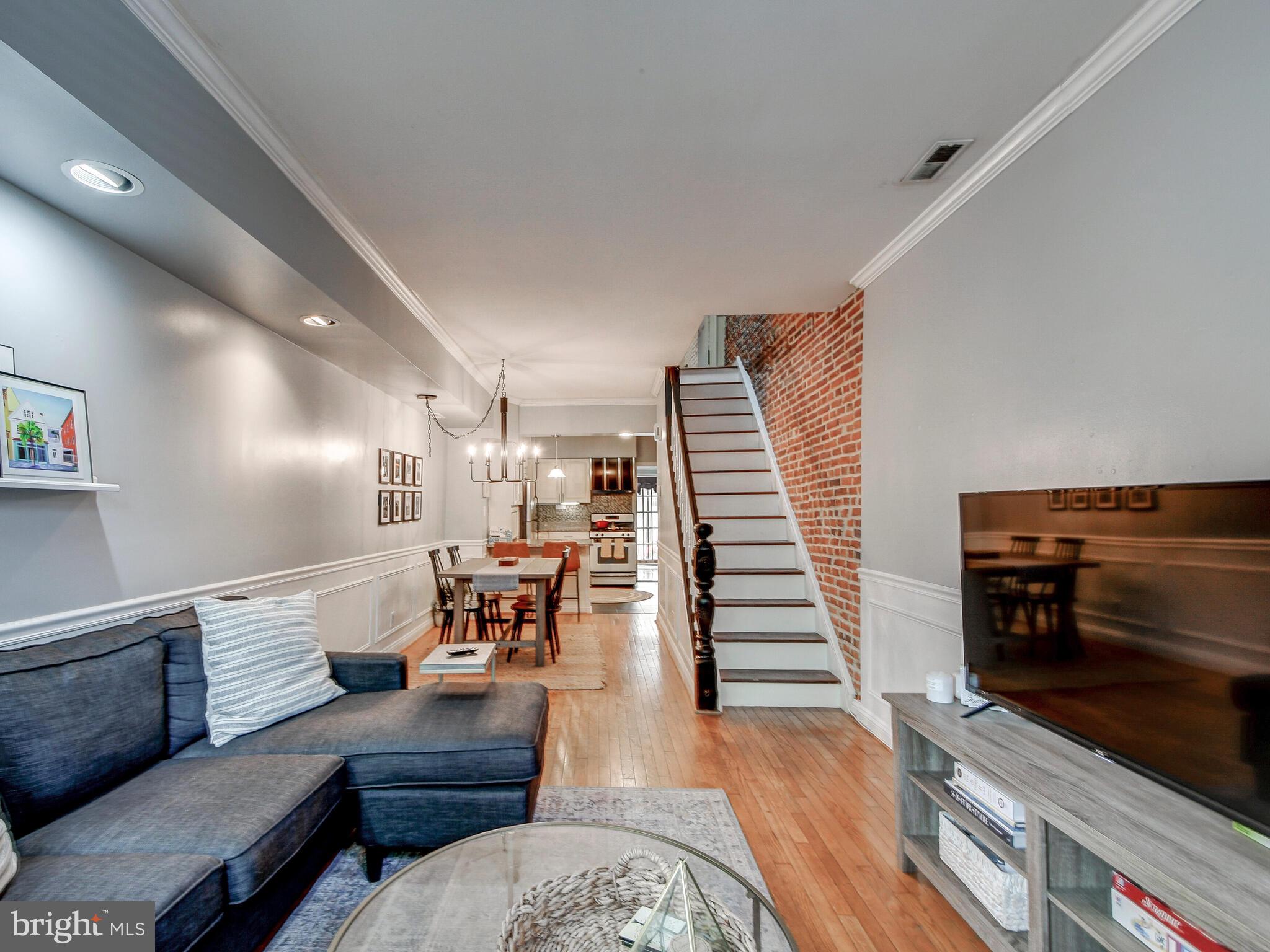 FEDERAL HILL HISTORIC DISTRICT - Residential Lease