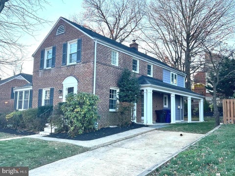 Homes For Rent - 1010 N Kentucky Street<br/> ARLINGTON, VA 22205