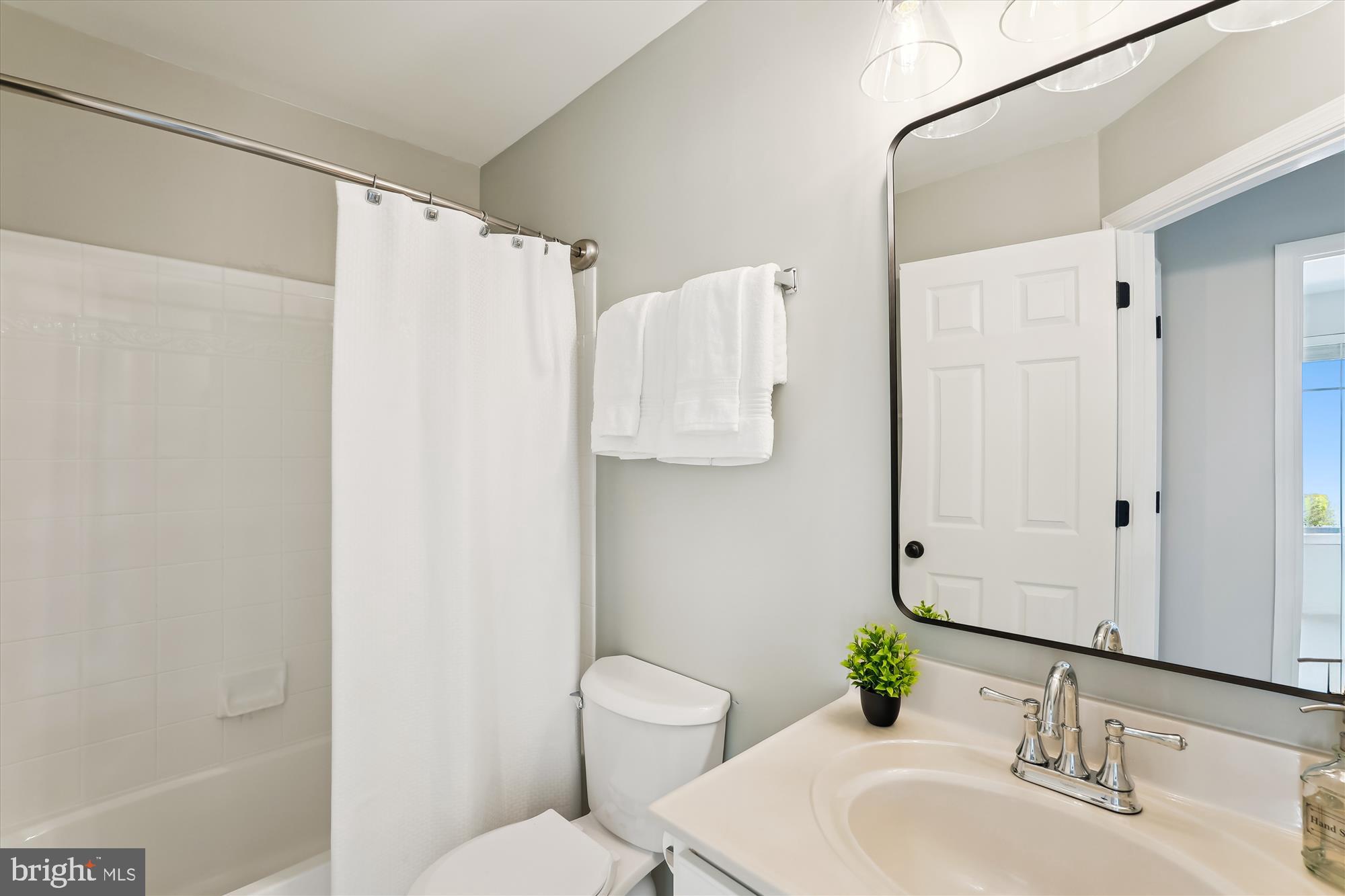 TAVISTOCK FARMS - Residential