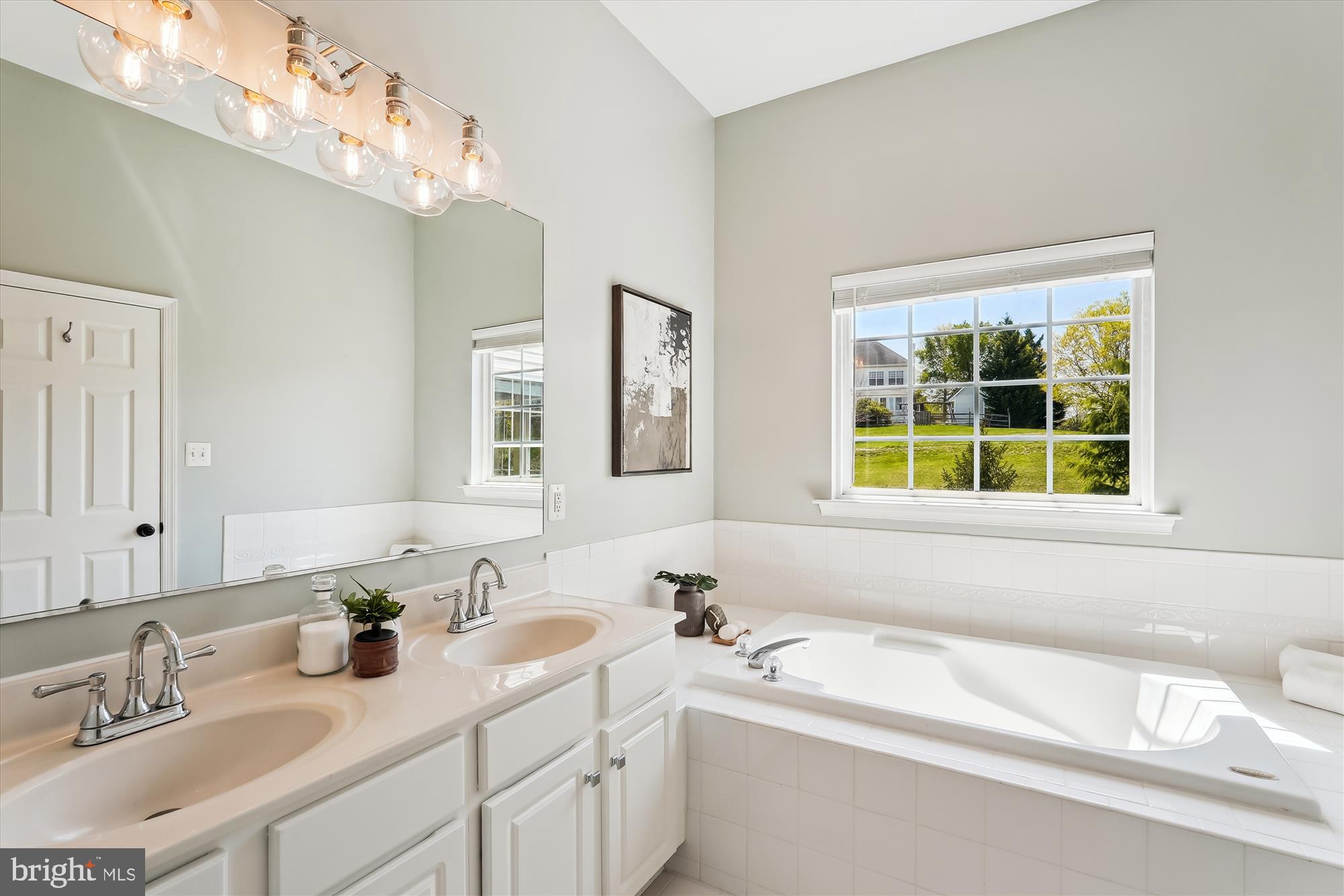 TAVISTOCK FARMS - Residential