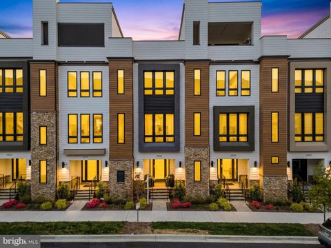 Photo of 14936 Dispatch St, ROCKVILLE, MD 20850 (MLS # MDMC2228962)