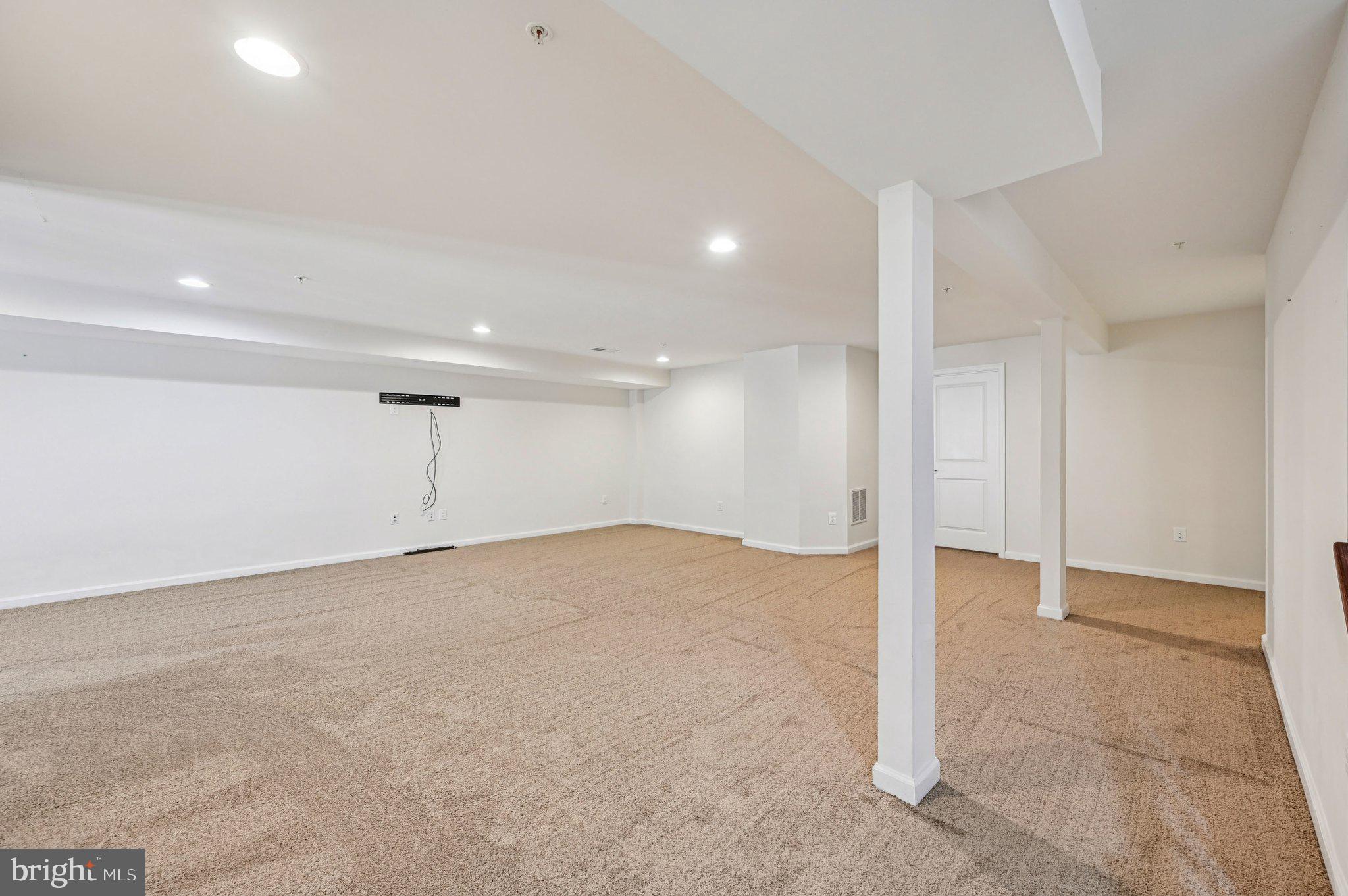 CREEKSIDE VILLAGE AT TANYARD SPRINGS - Residential