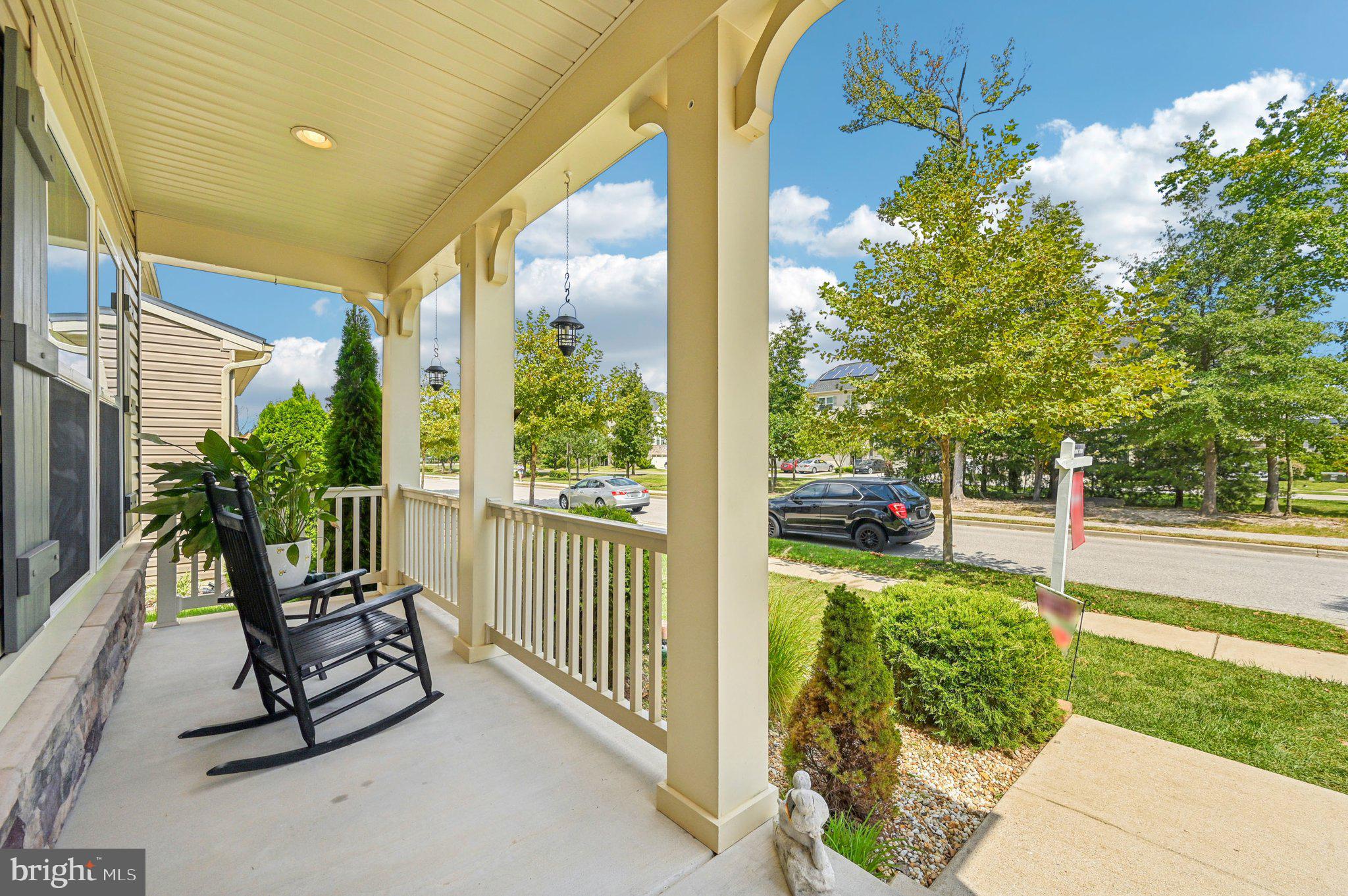 819 CREEKSIDE VILLAGE BOULEVARD