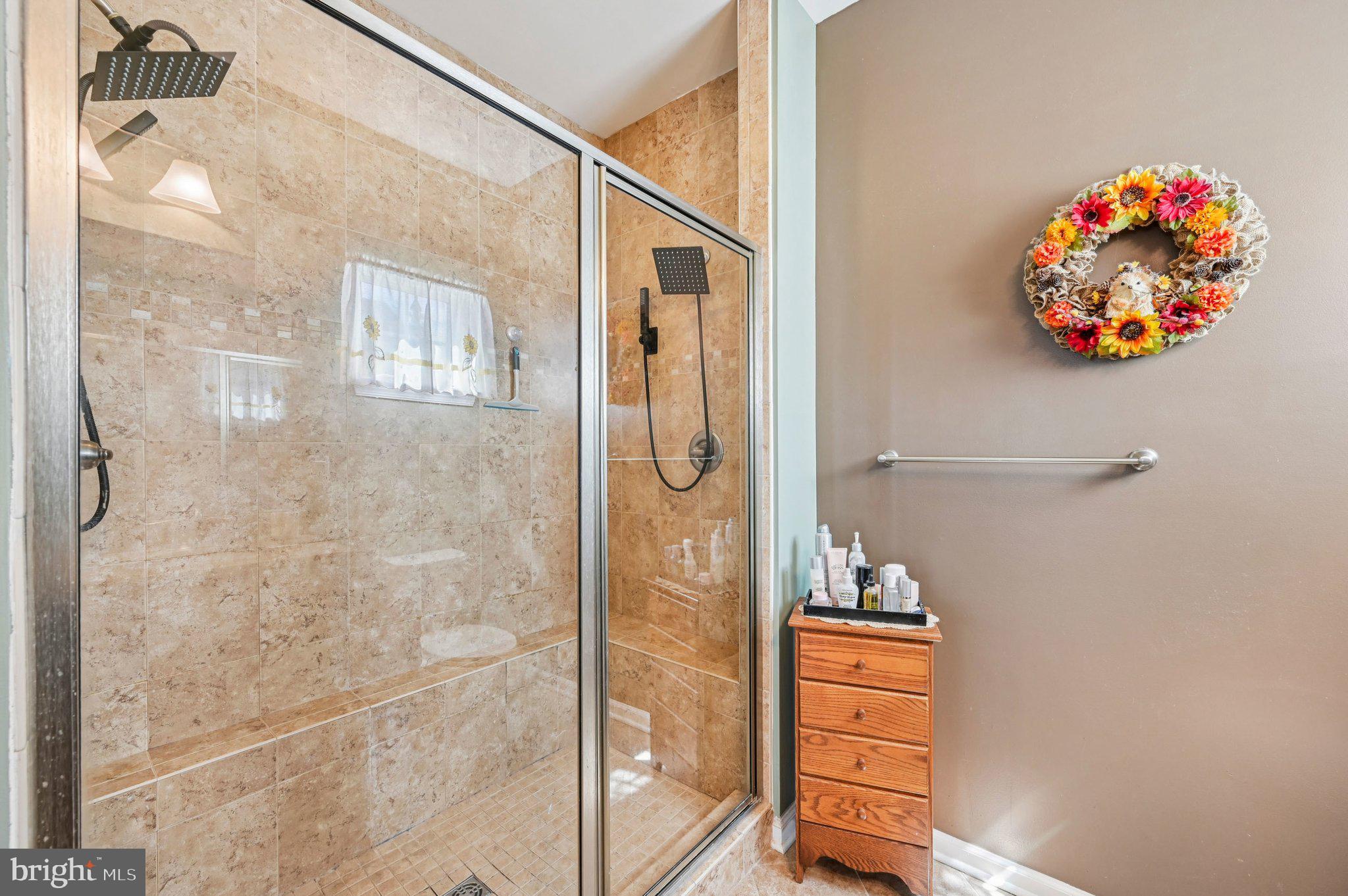 CREEKSIDE VILLAGE AT TANYARD SPRINGS - Residential