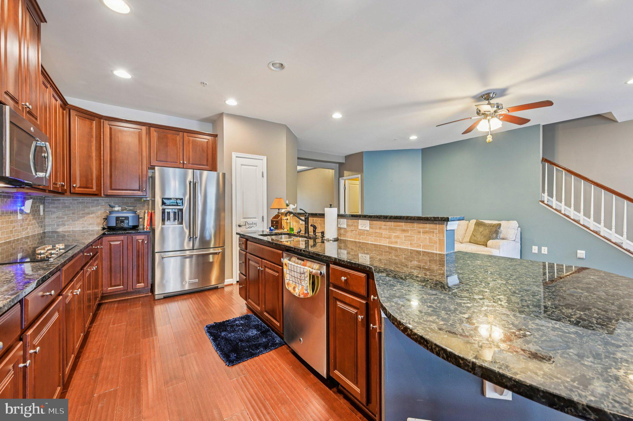 CREEKSIDE VILLAGE AT TANYARD SPRINGS - Residential