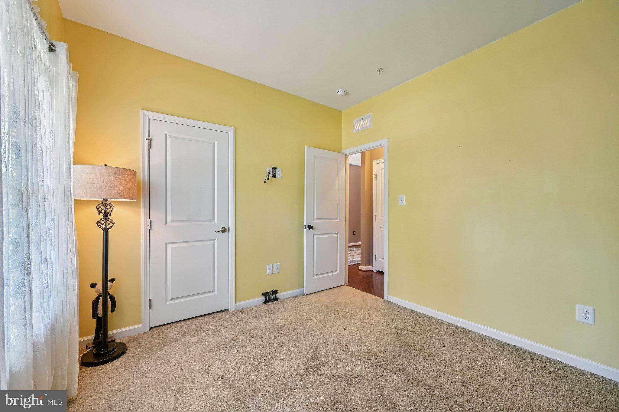 CREEKSIDE VILLAGE AT TANYARD SPRINGS - Residential