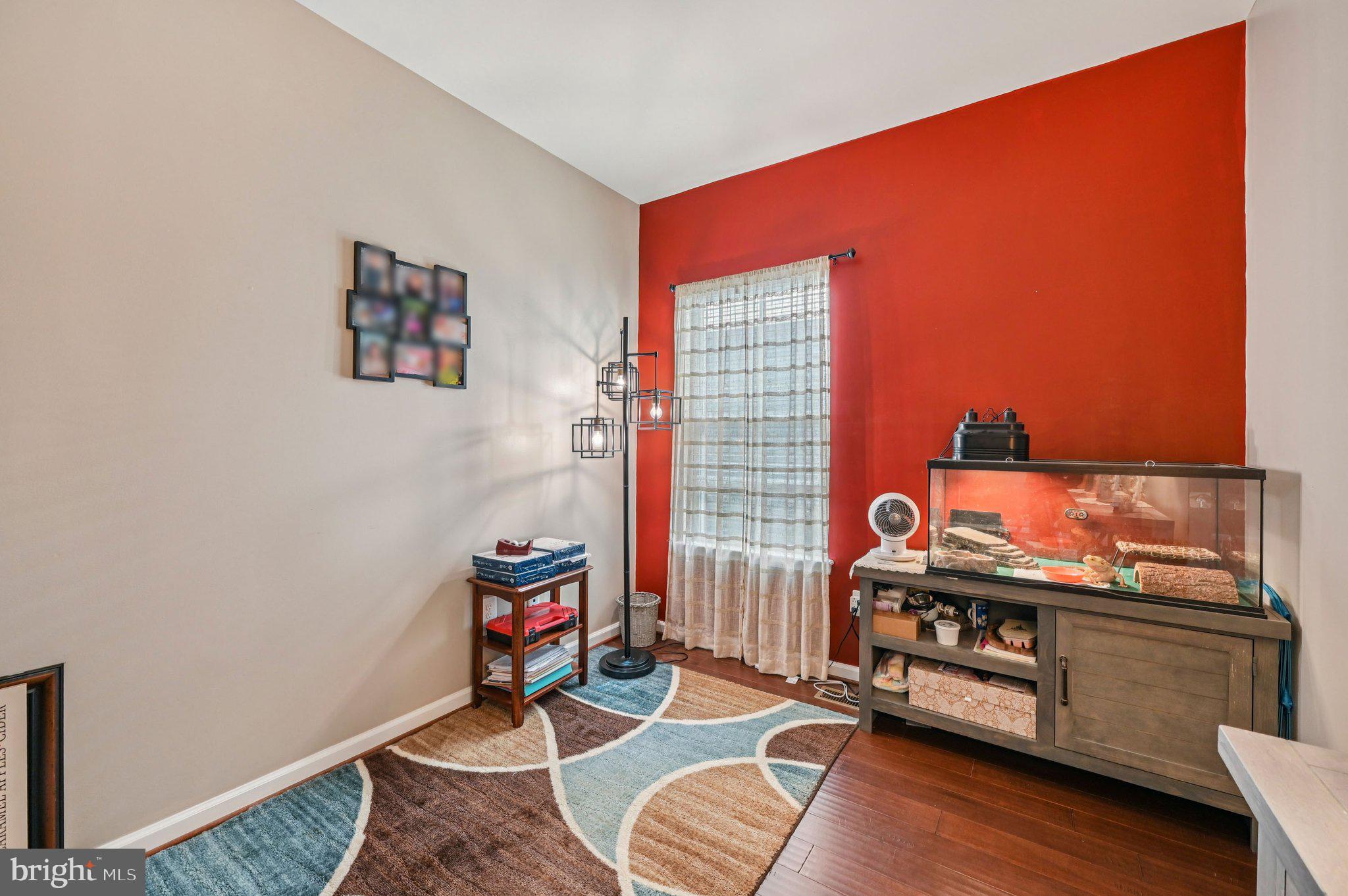 CREEKSIDE VILLAGE AT TANYARD SPRINGS - Residential