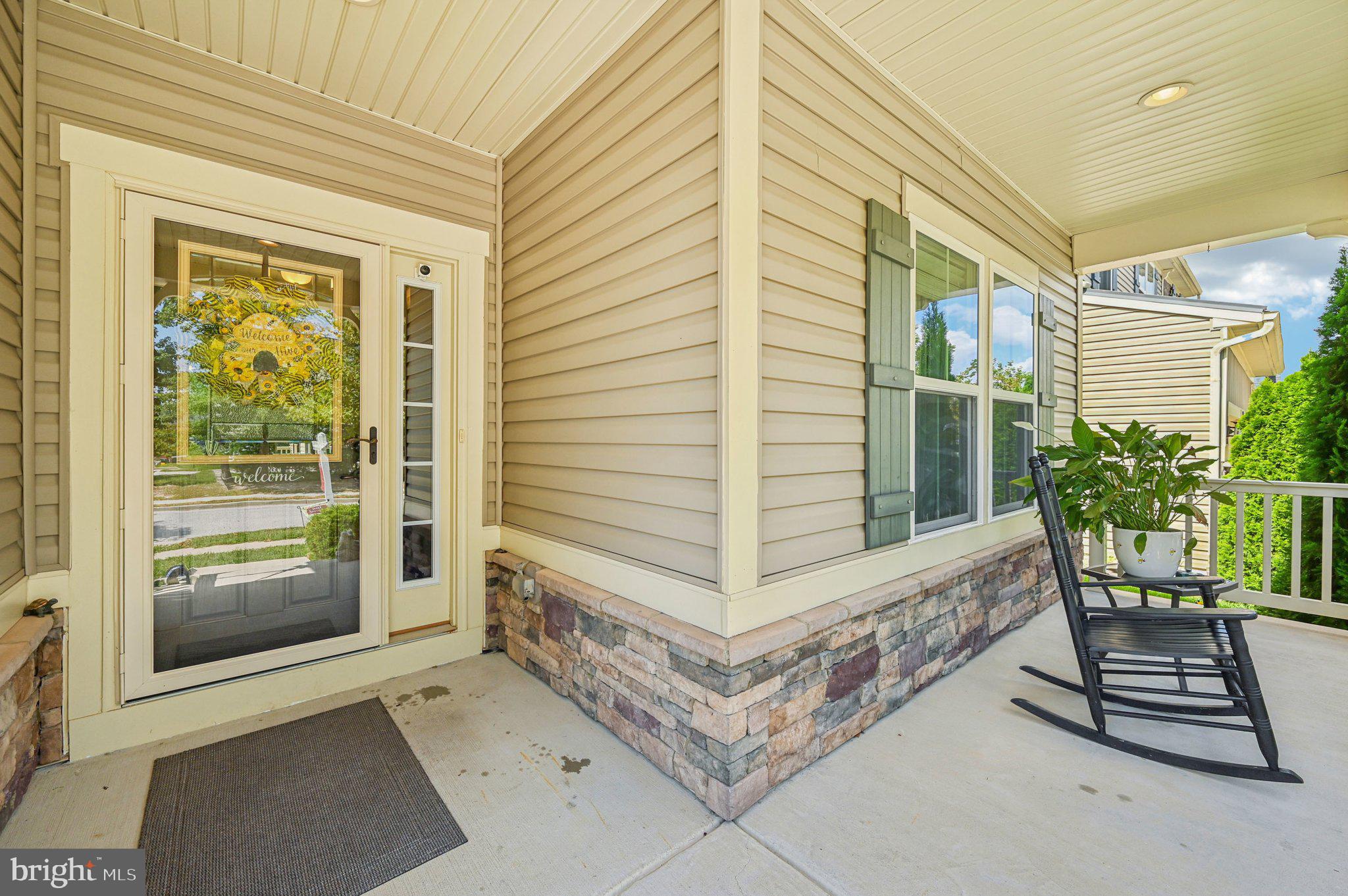 819 CREEKSIDE VILLAGE BOULEVARD