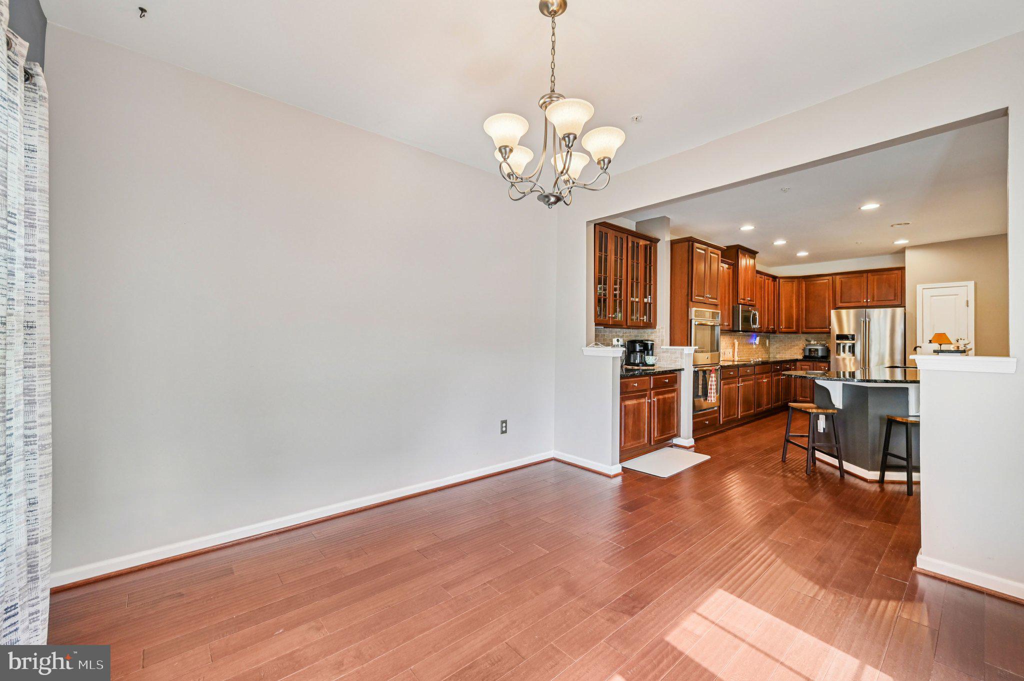 CREEKSIDE VILLAGE AT TANYARD SPRINGS - Residential