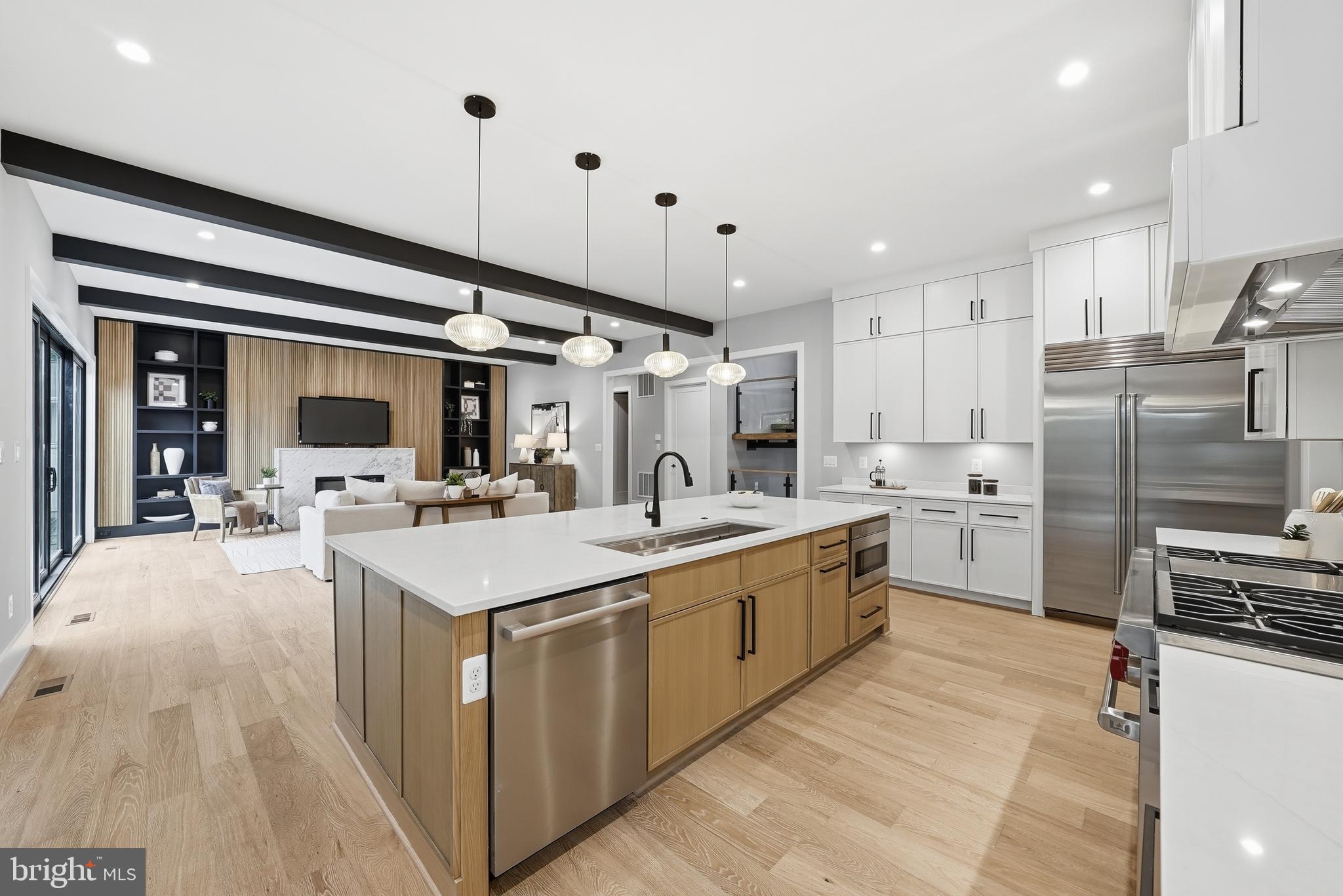 GRASS RIDGE - Residential
