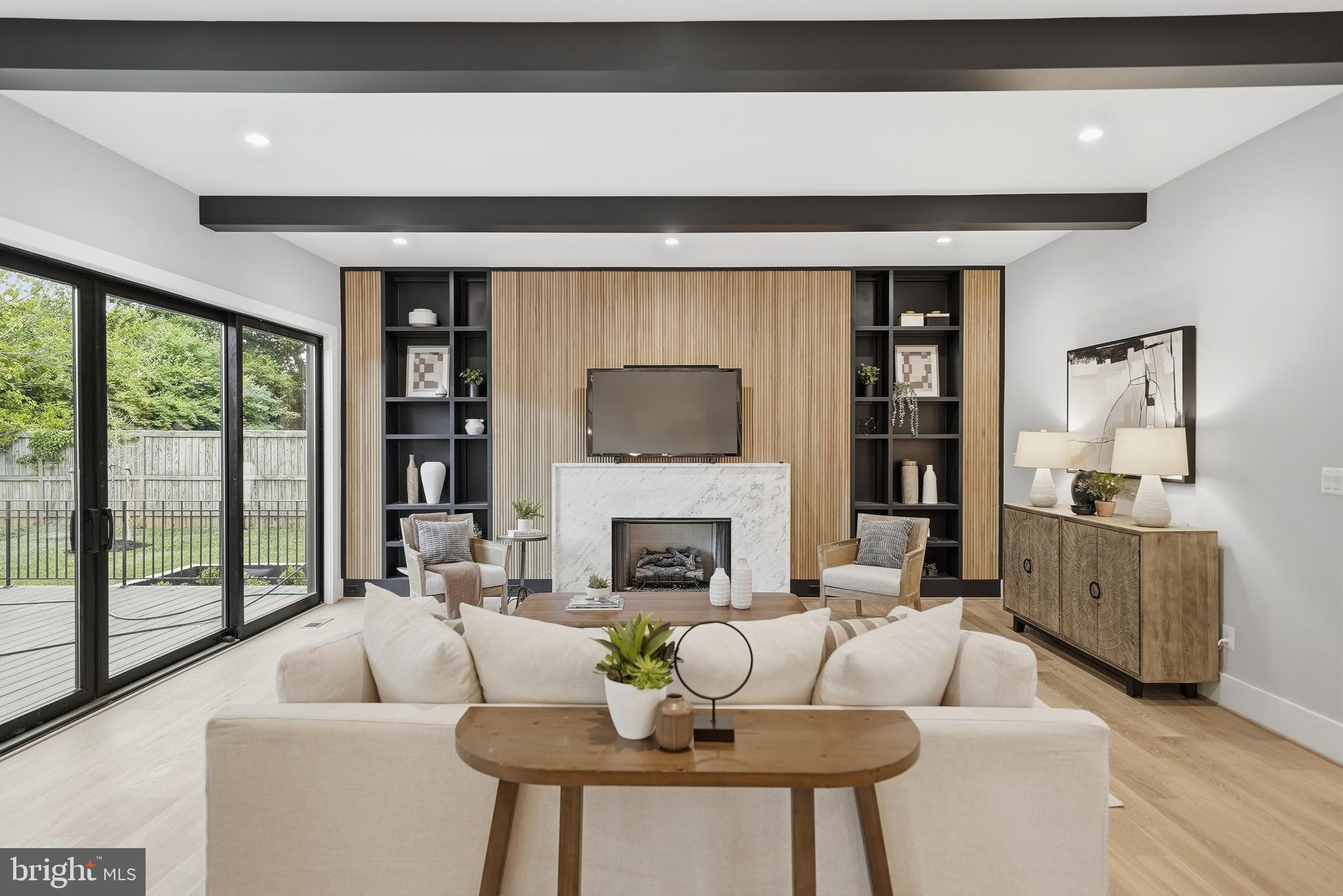 GRASS RIDGE - Residential