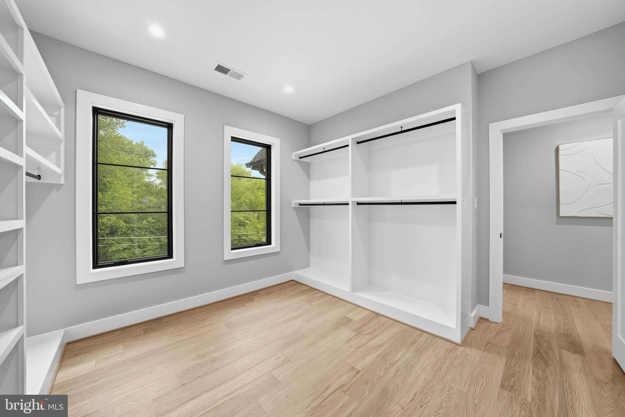GRASS RIDGE - Residential
