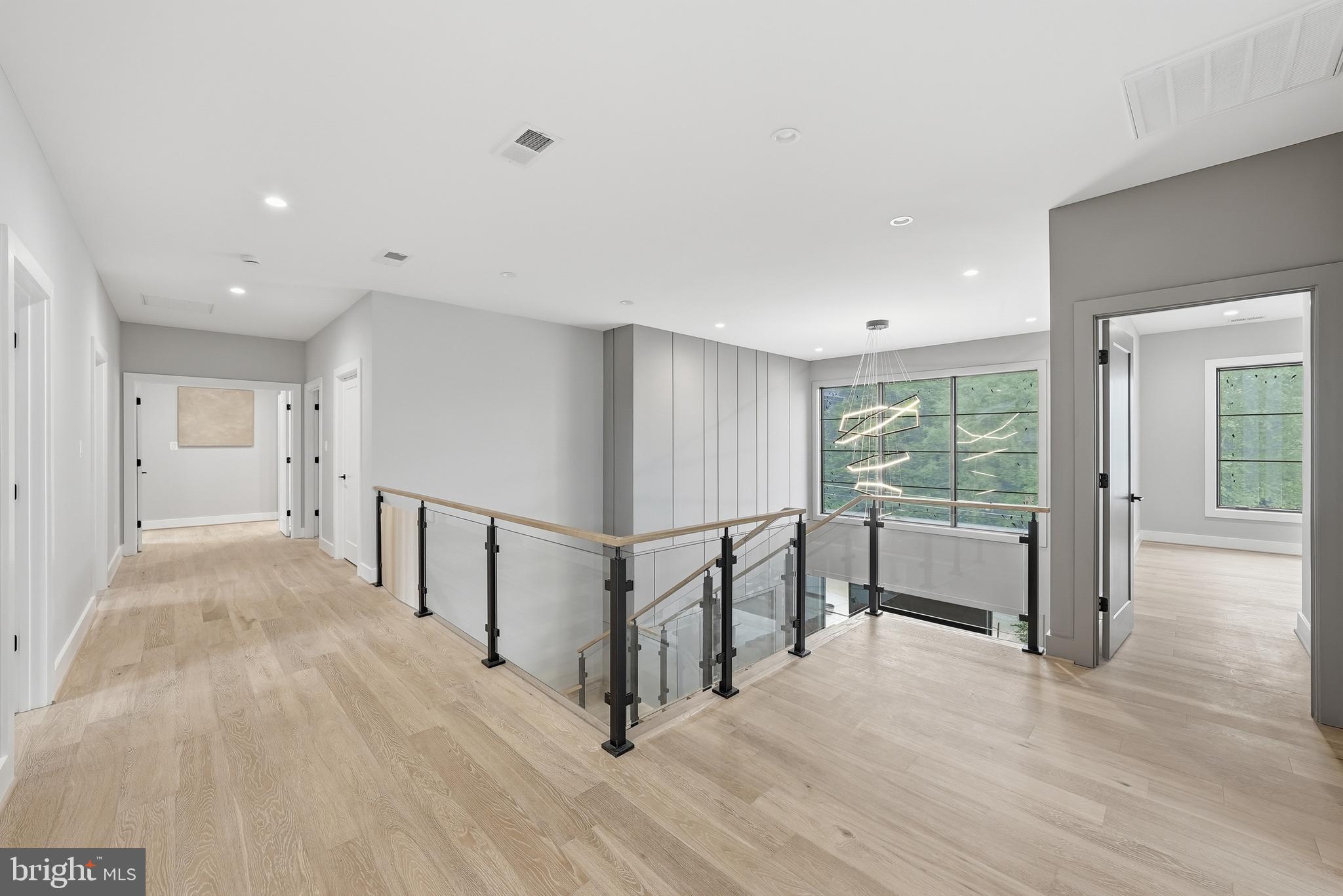 GRASS RIDGE - Residential