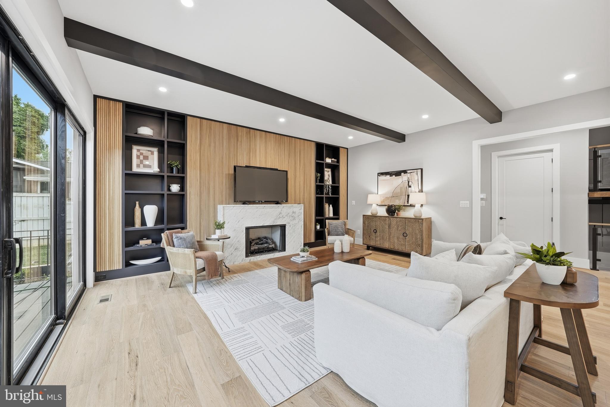 GRASS RIDGE - Residential