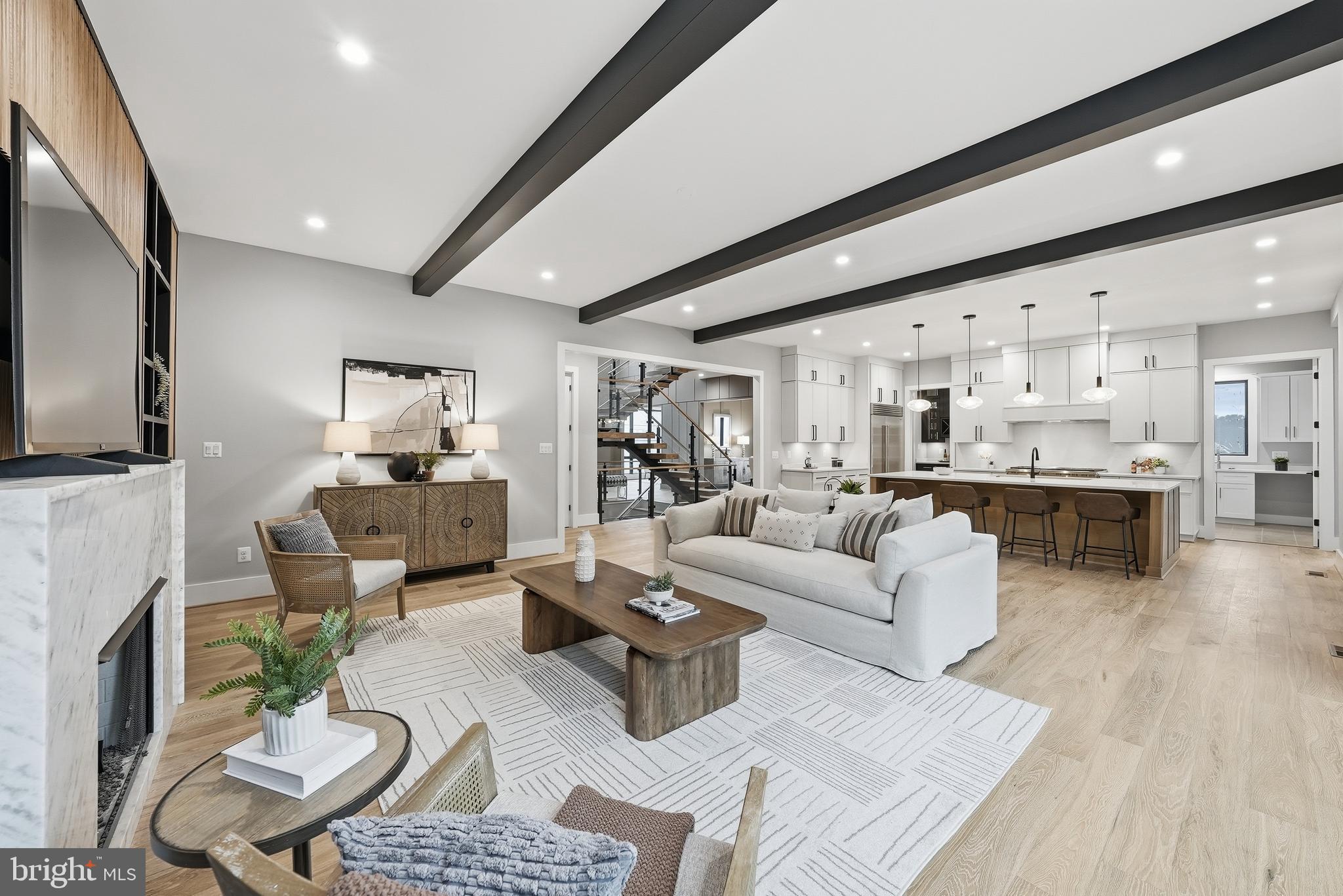 GRASS RIDGE - Residential