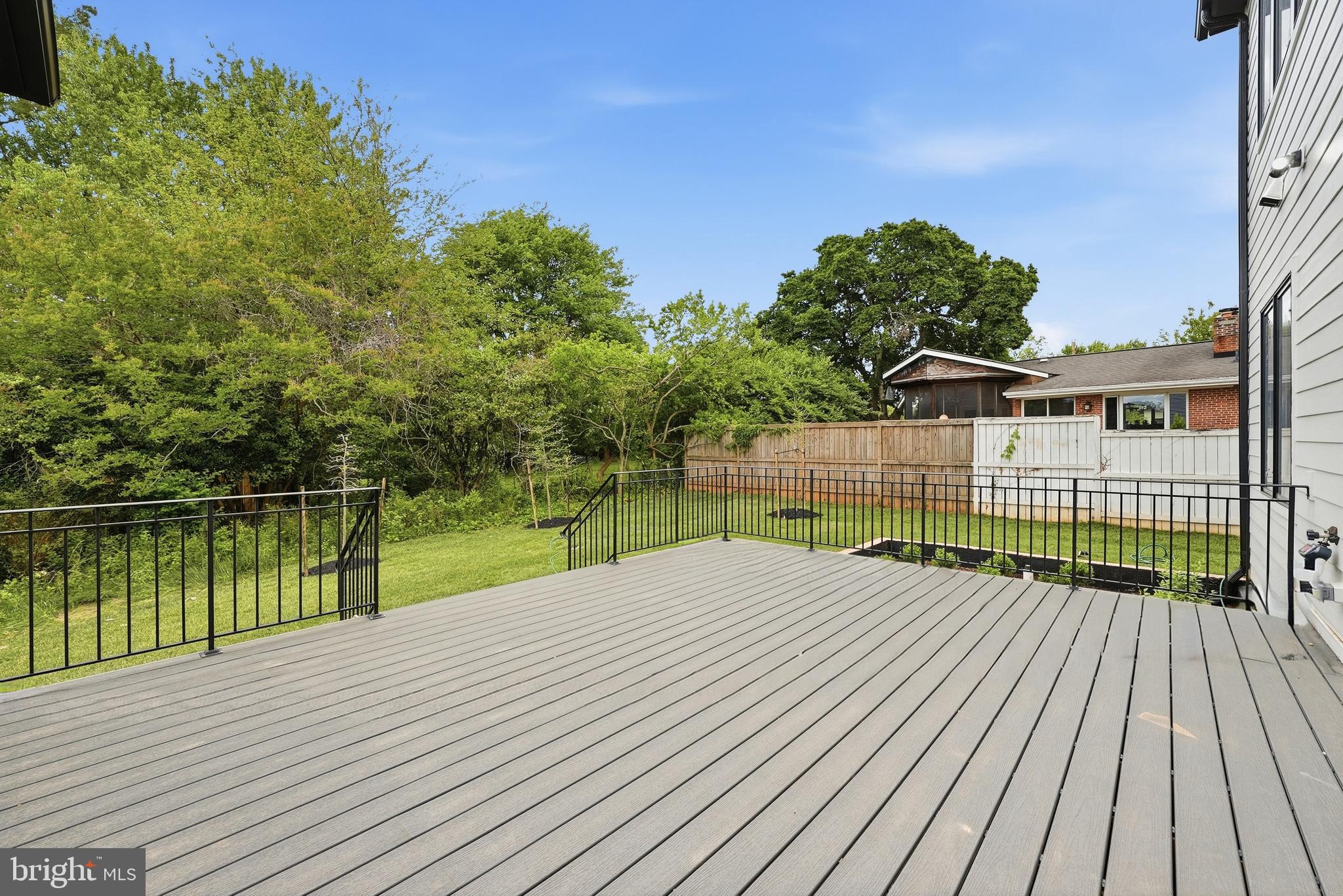 GRASS RIDGE - Residential